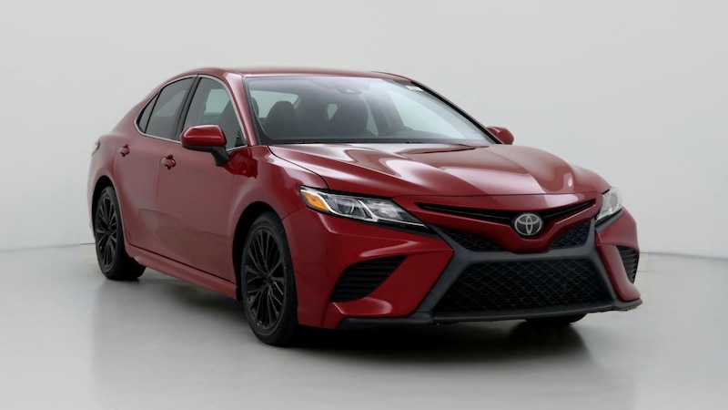 2019 Toyota Camry SE Hero Image