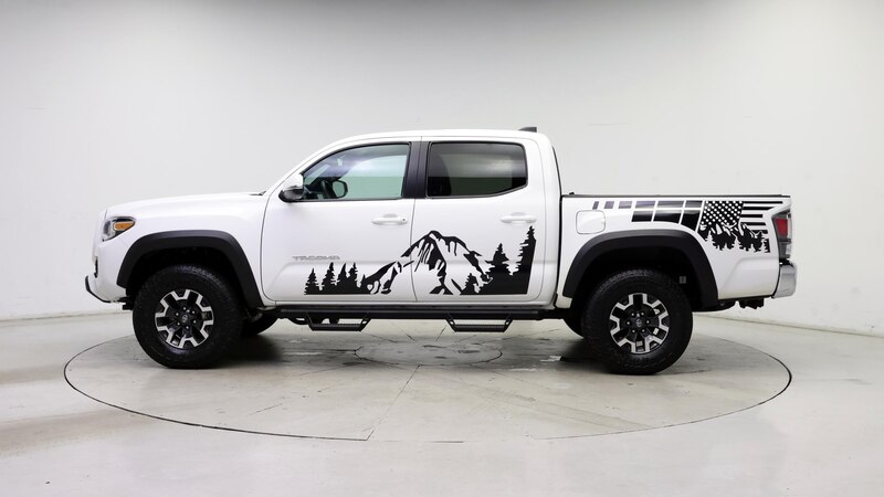 2023 Toyota Tacoma TRD Off-Road 3