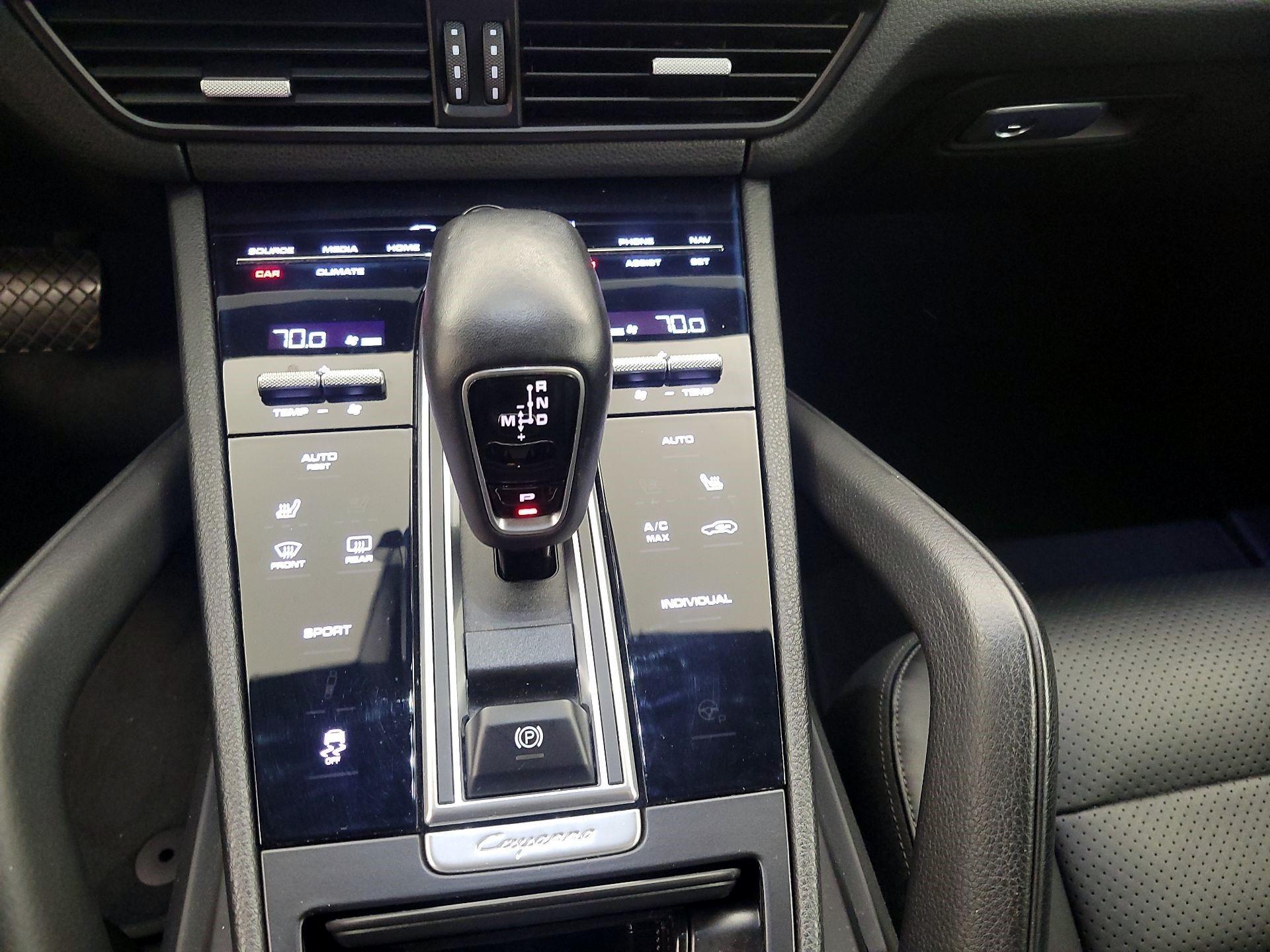 Thumbnail: 2019 Porsche Cayenne - 15