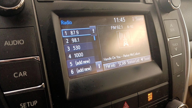 2015 Toyota Camry LE 15