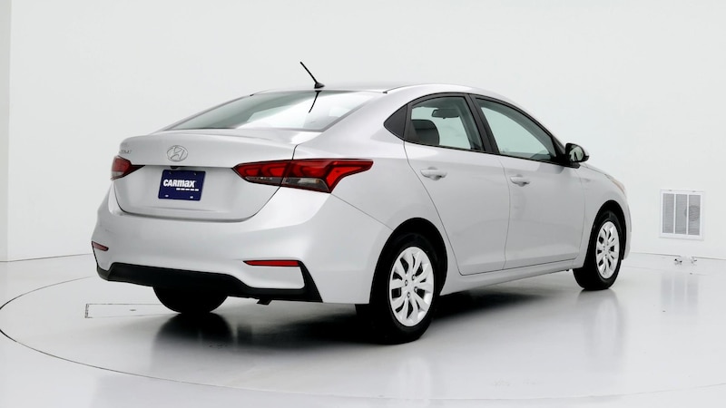 2019 Hyundai Accent SE 8