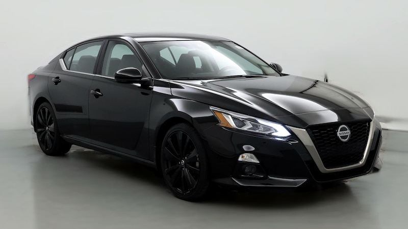 2022 Nissan Altima SR Hero Image