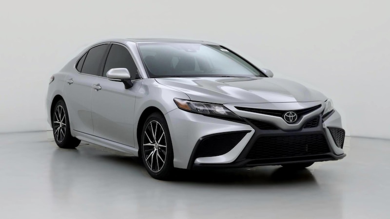 2022 Toyota Camry SE Hero Image