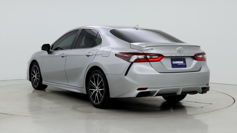 2022 Toyota Camry SE 2