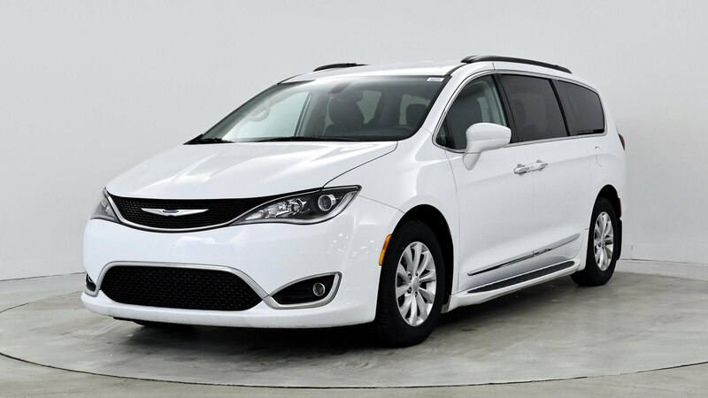 2017 Chrysler Pacifica Touring L 4