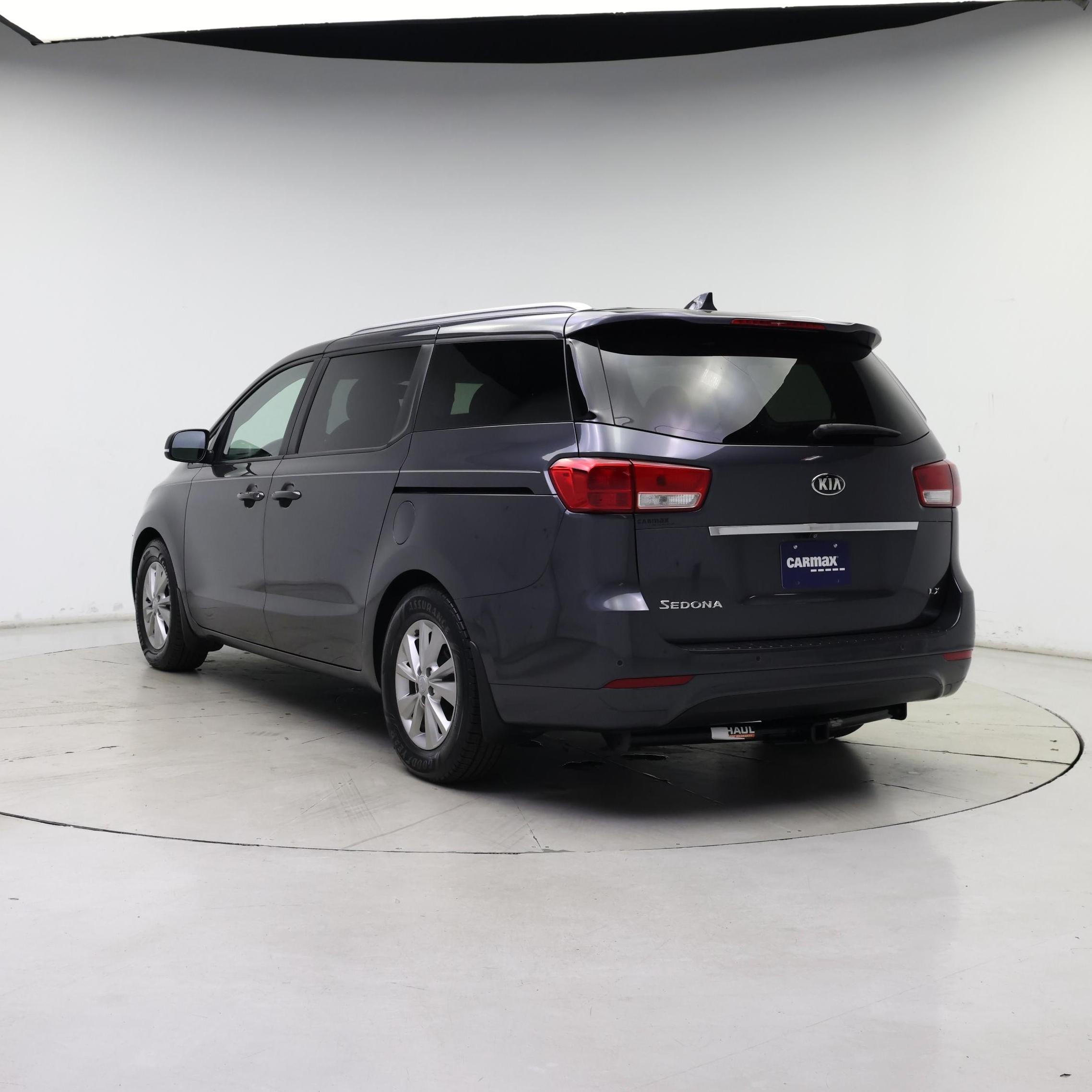 Thumbnail: 2017 Kia Sedona - 2