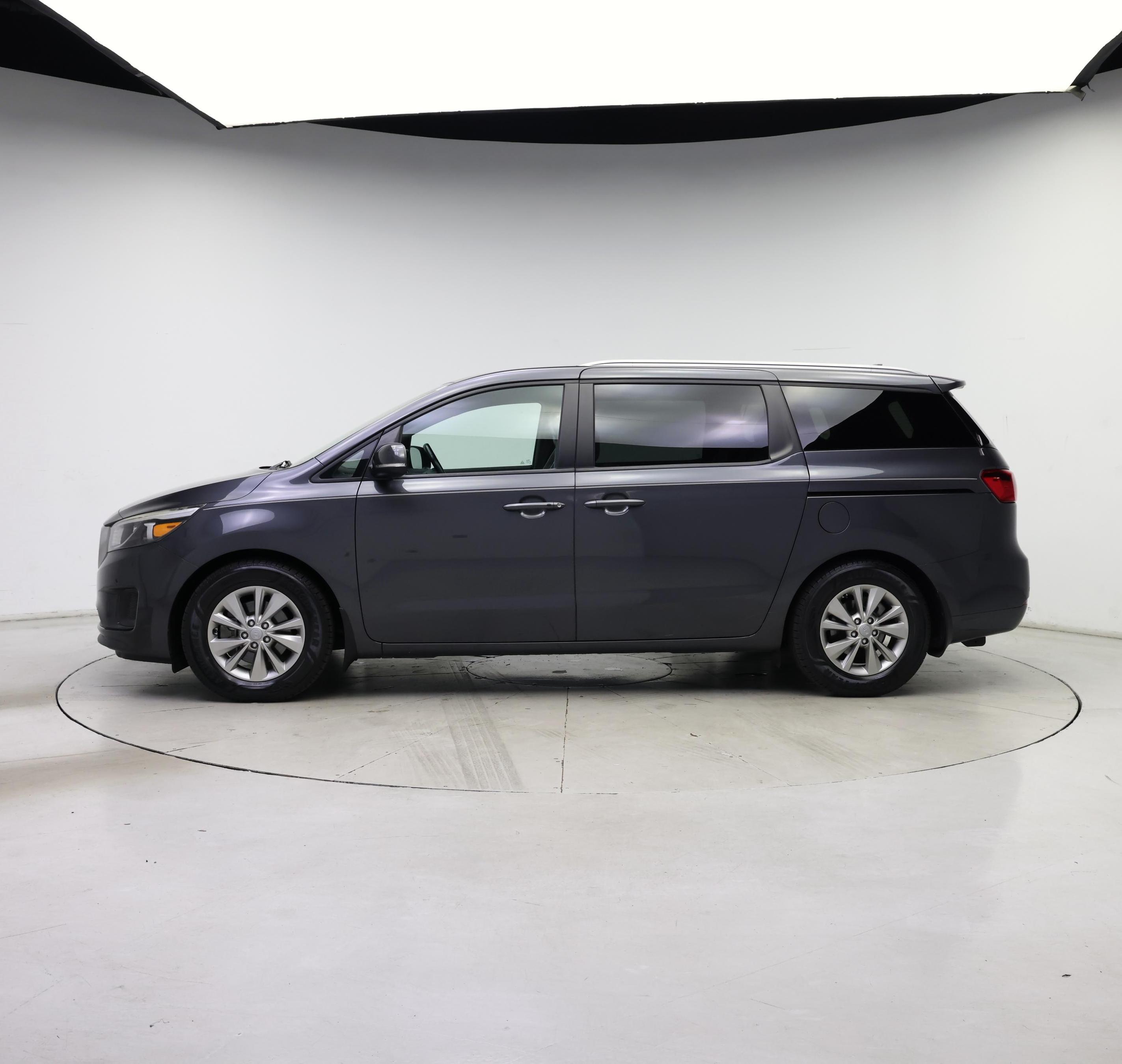 Thumbnail: 2017 Kia Sedona - 3