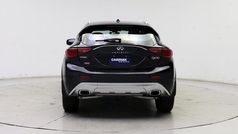 2019 INFINITI QX30 Essential 6