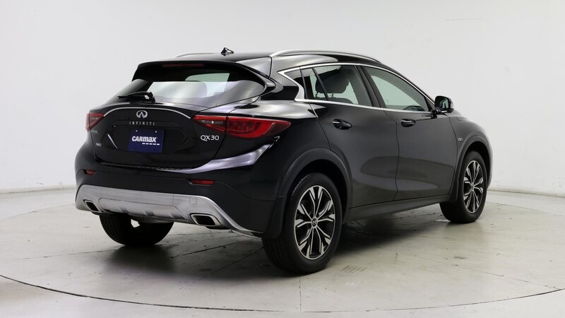 2019 INFINITI QX30 Essential 8