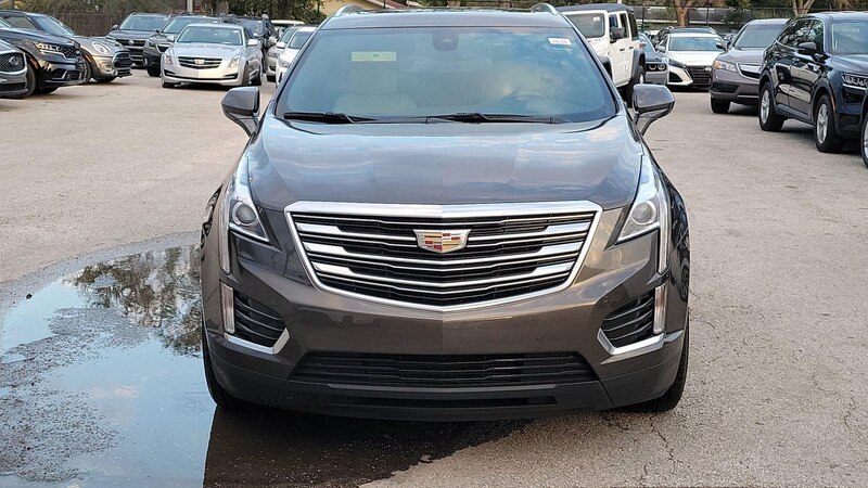 2019 Cadillac XT5 Luxury 2