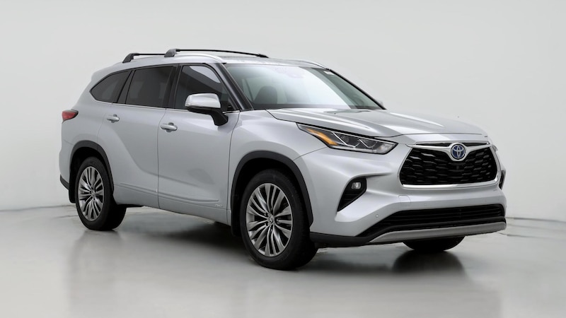 2022 Toyota Highlander Platinum Hero Image