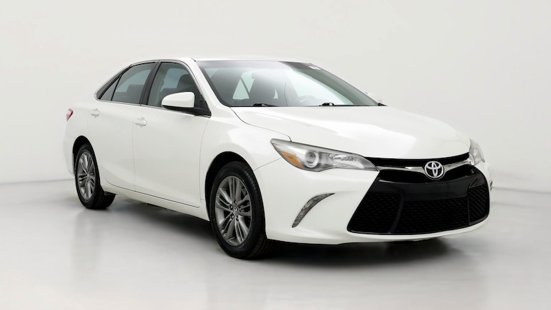 2017 Toyota Camry SE Hero Image