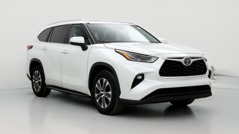 2023 Toyota Highlander XLE Hero Image