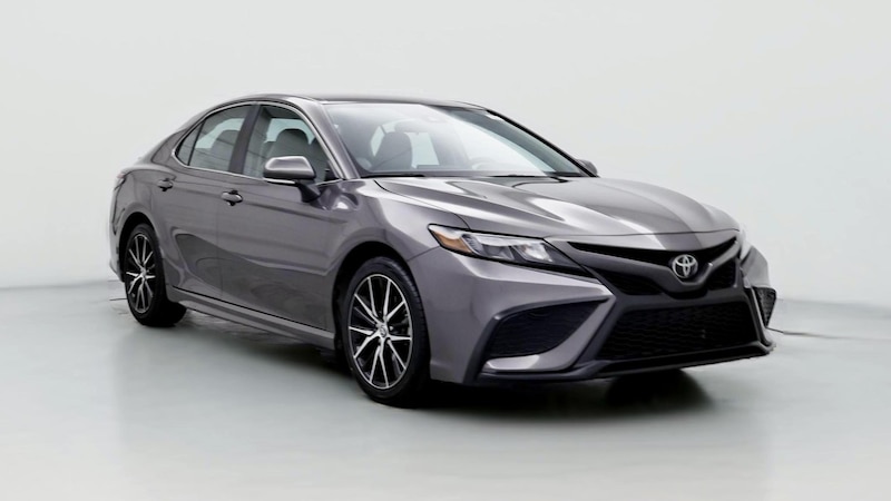 2023 Toyota Camry SE Hero Image