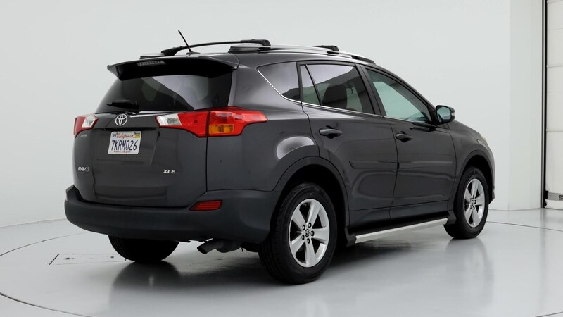 2015 Toyota RAV4 XLE 8