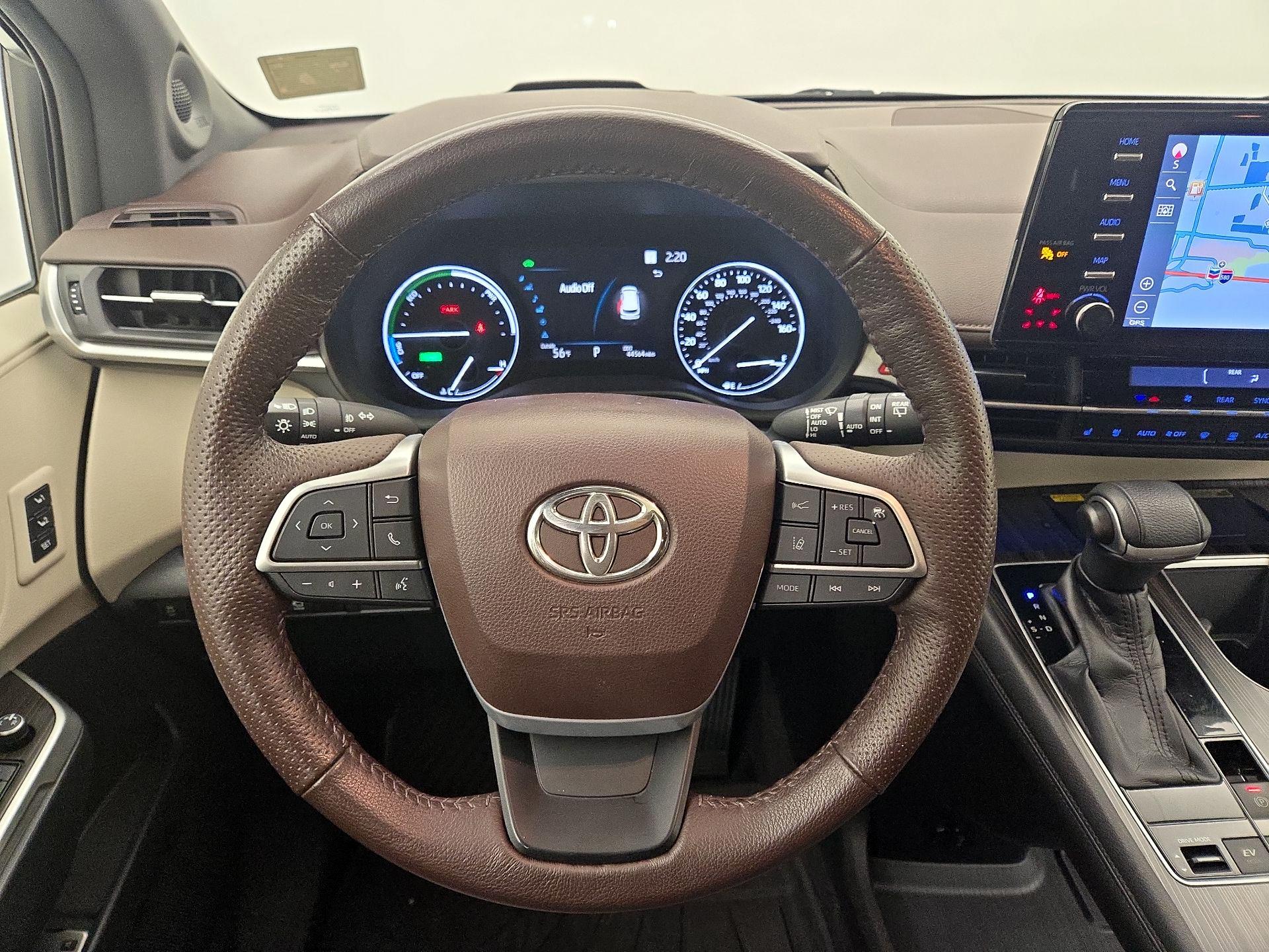 Thumbnail: 2021 Toyota Sienna - 10