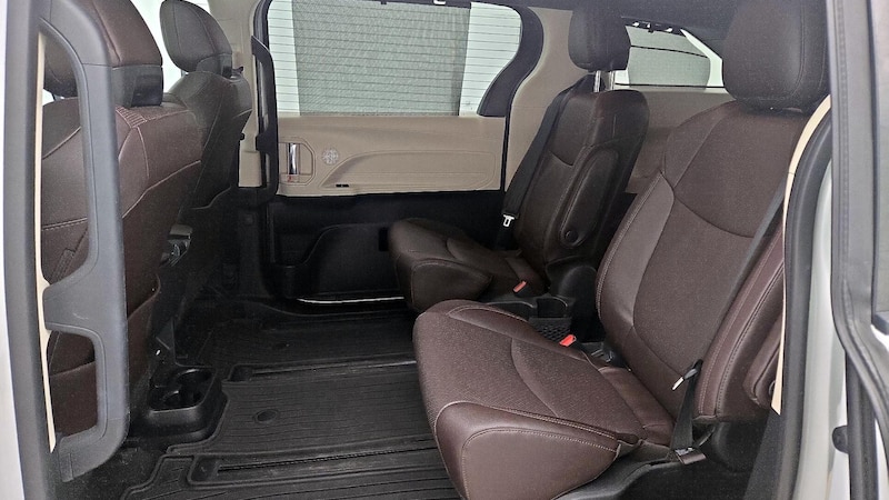 2021 Toyota Sienna Platinum 20