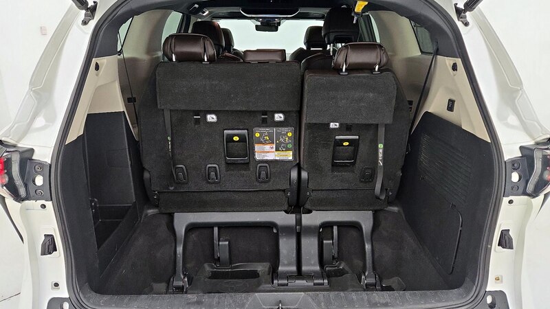 2021 Toyota Sienna Platinum 22
