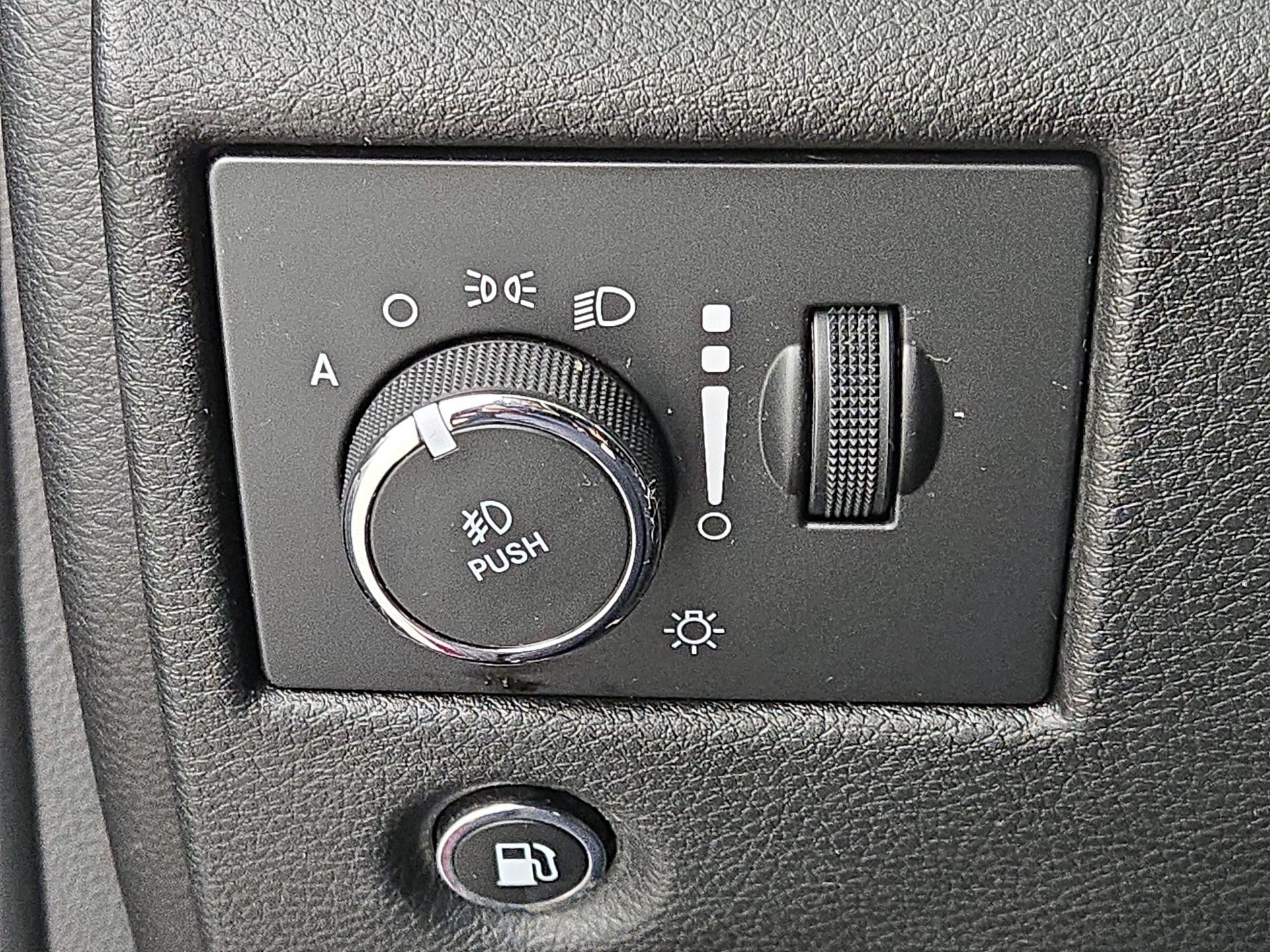 Thumbnail: 2018 Jeep Grand Cherokee - 13