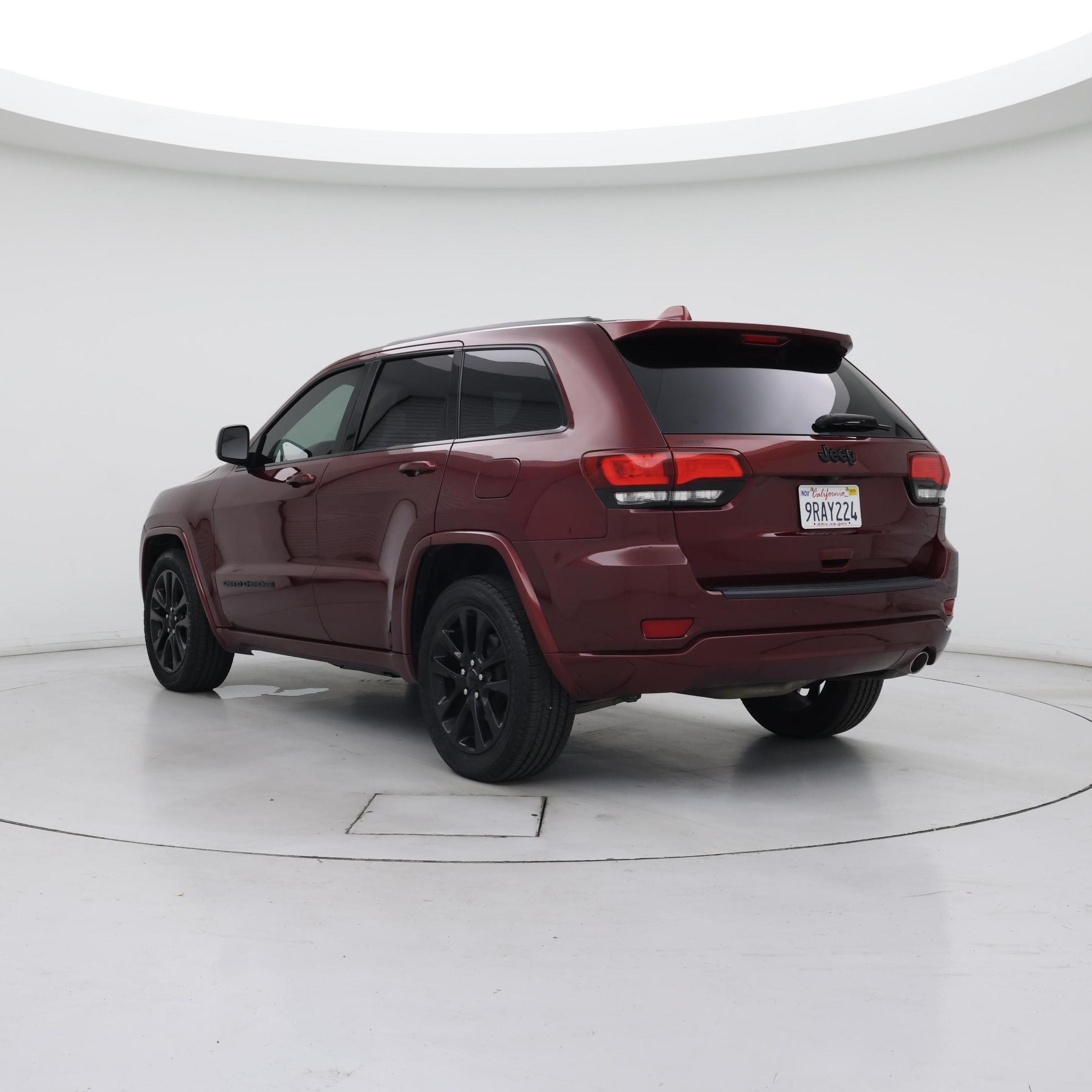 Thumbnail: 2018 Jeep Grand Cherokee - 2