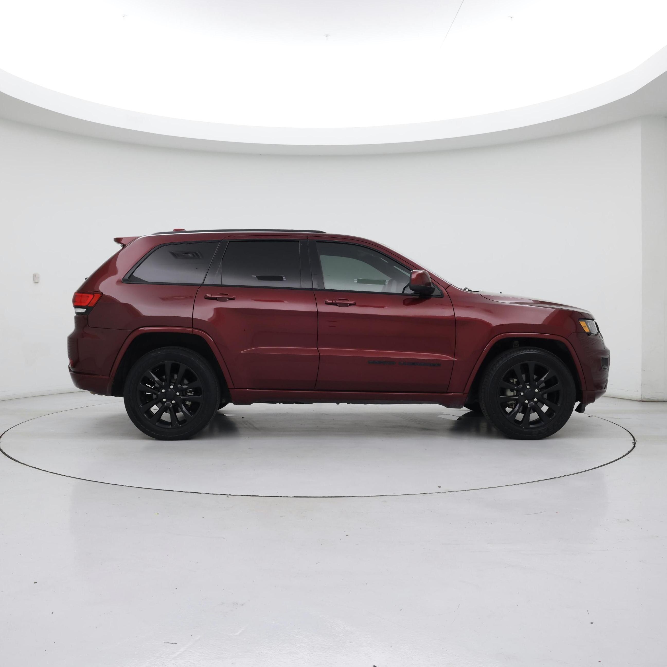 Thumbnail: 2018 Jeep Grand Cherokee - 7