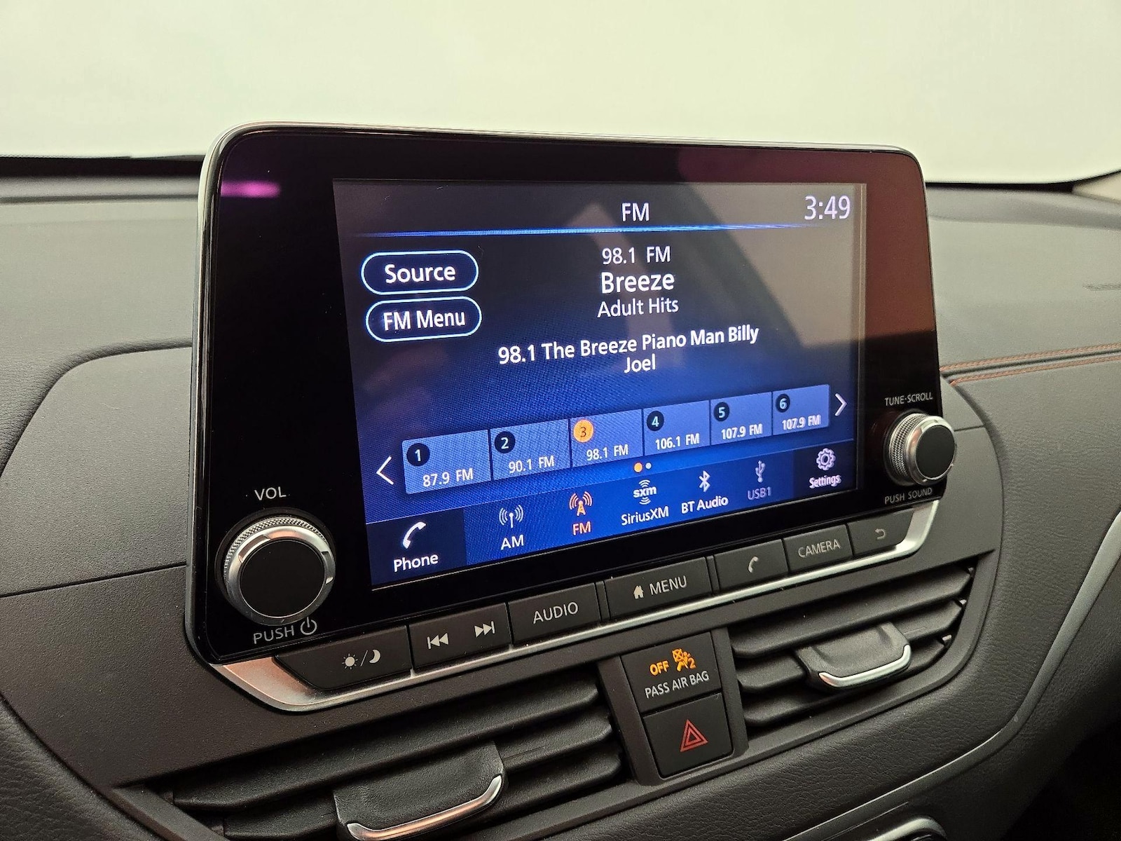 2021 Nissan Altima SR - Photo 16