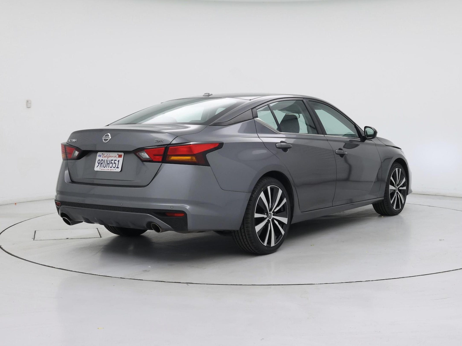 2021 Nissan Altima SR - Photo 9