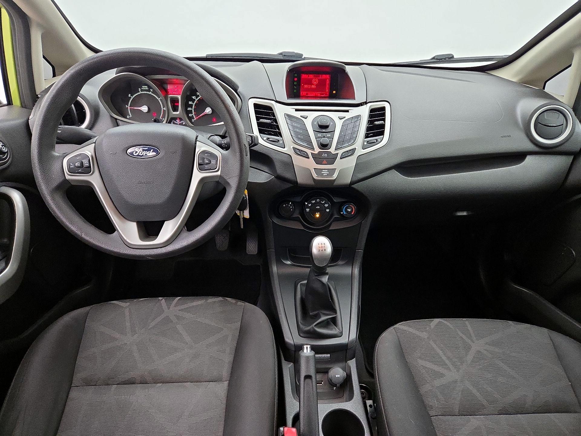 Thumbnail: 2013 Ford Fiesta - 9