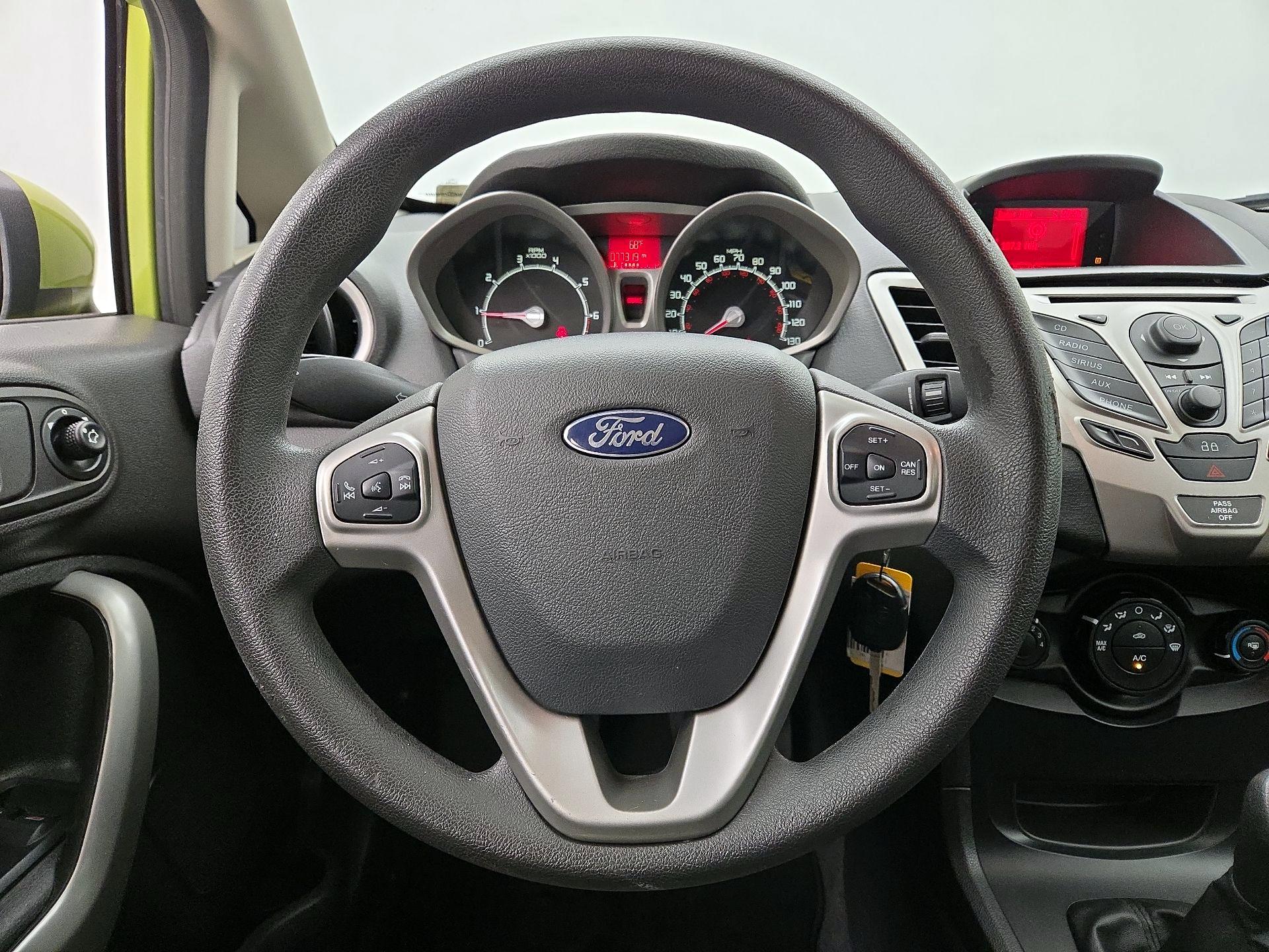 Thumbnail: 2013 Ford Fiesta - 10