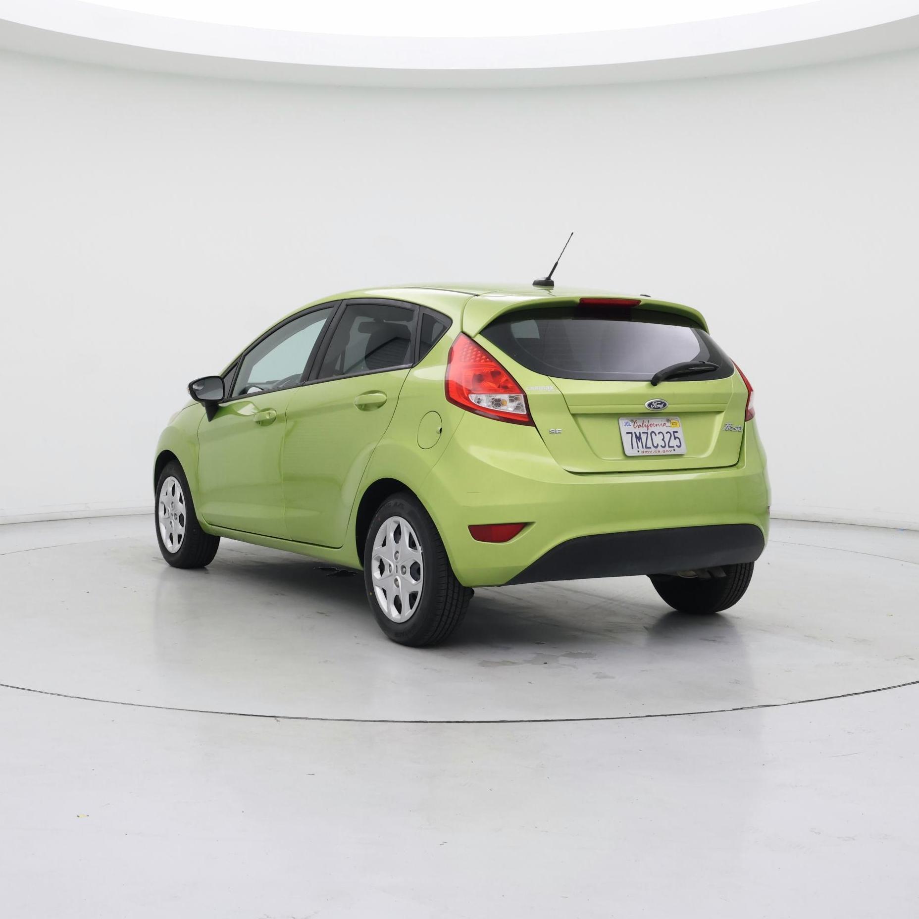Thumbnail: 2013 Ford Fiesta - 2