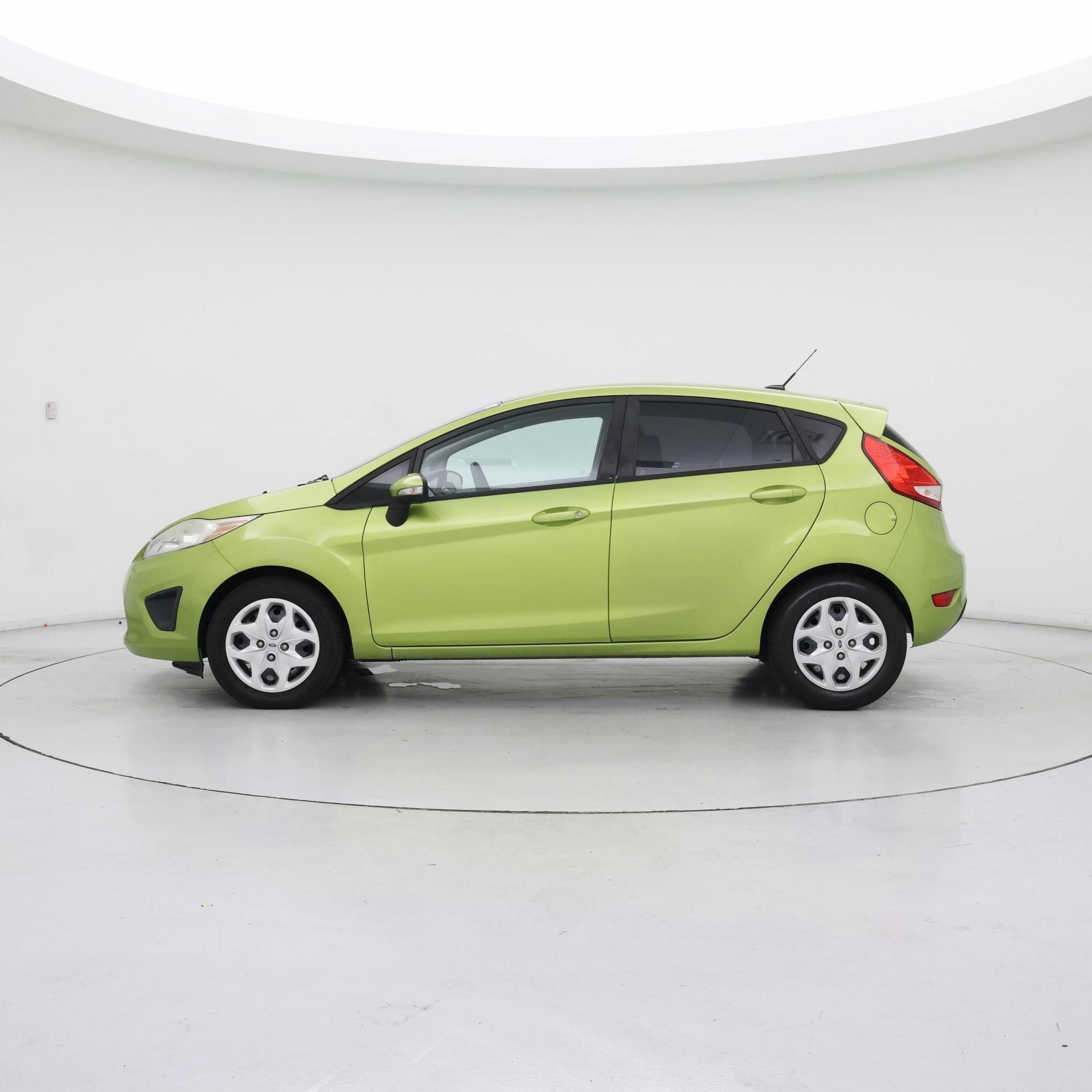 Thumbnail: 2013 Ford Fiesta - 3