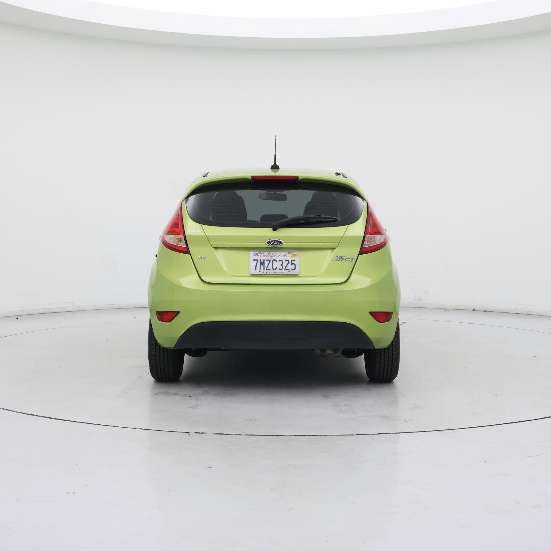 Thumbnail: 2013 Ford Fiesta - 6