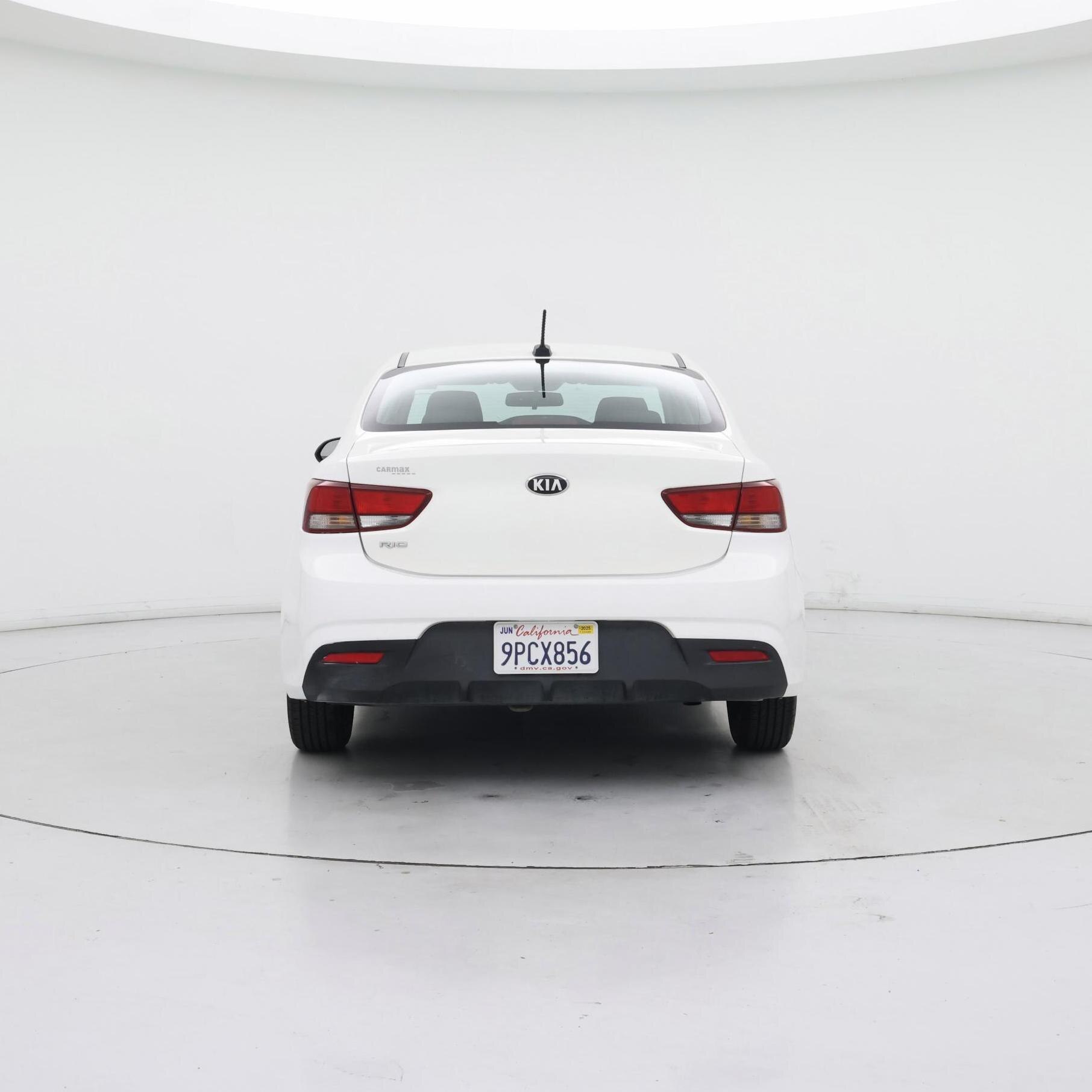 Thumbnail: 2018 Kia Rio - 6