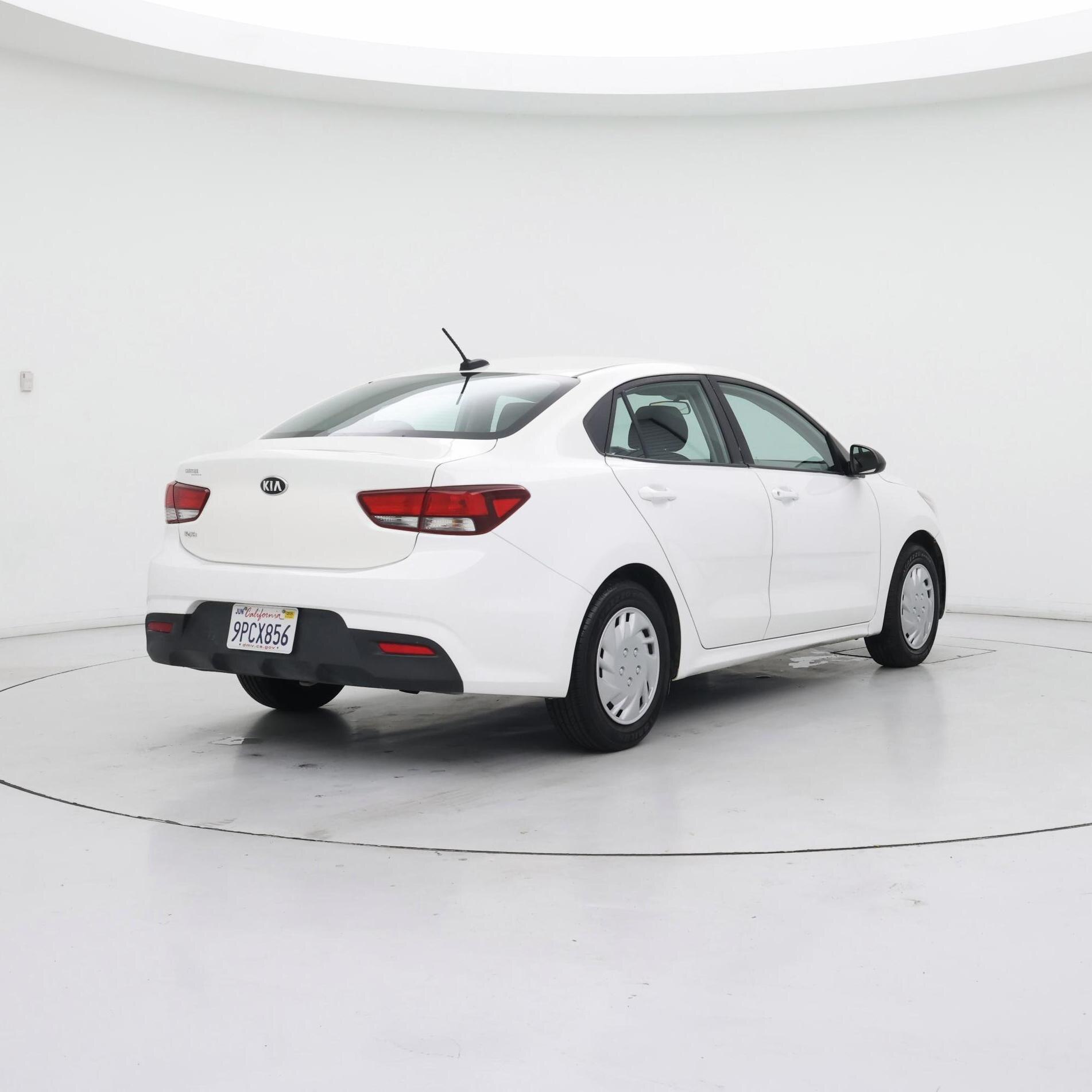 Thumbnail: 2018 Kia Rio - 8