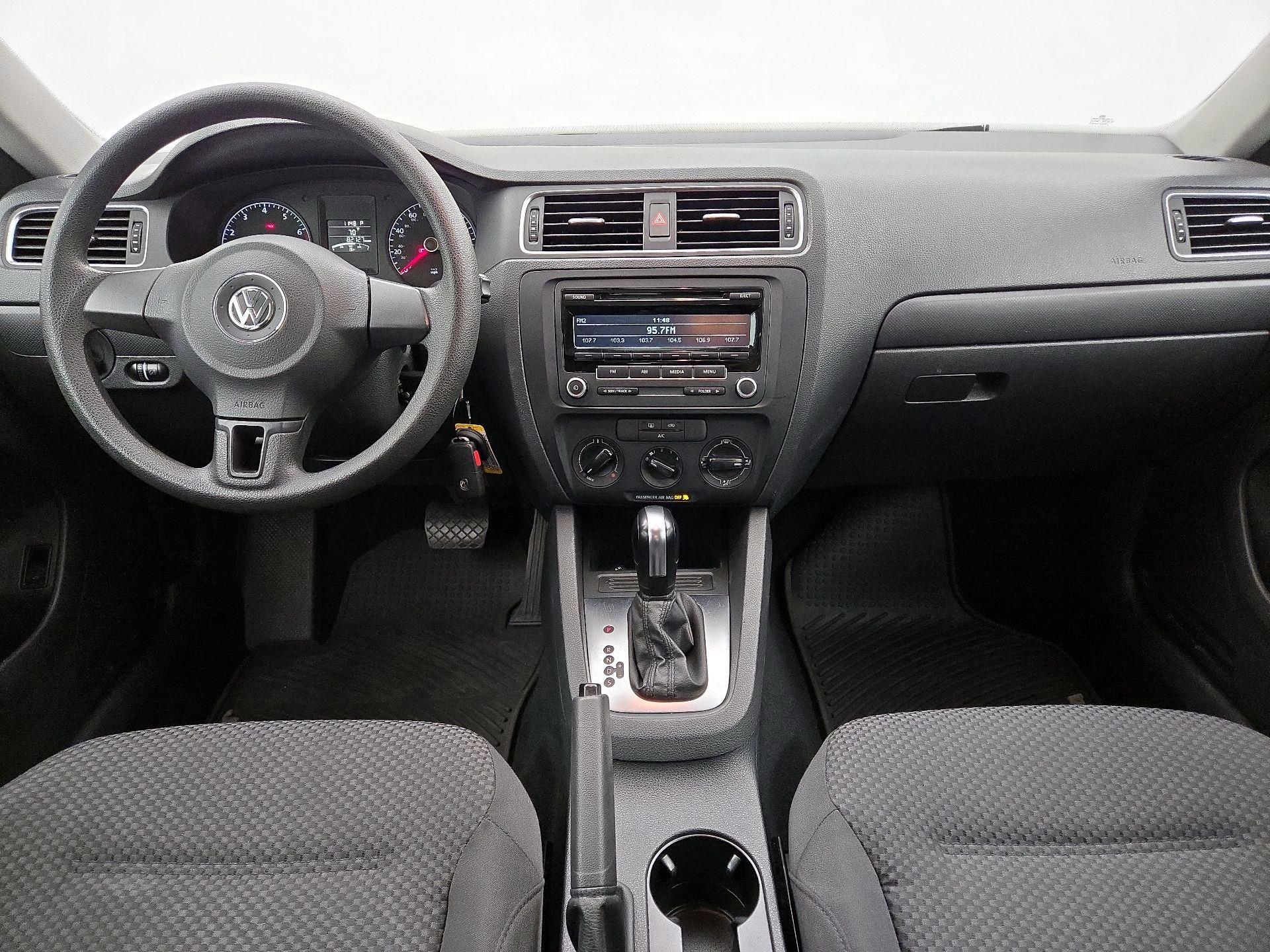 Thumbnail: 2014 Volkswagen Jetta - 9