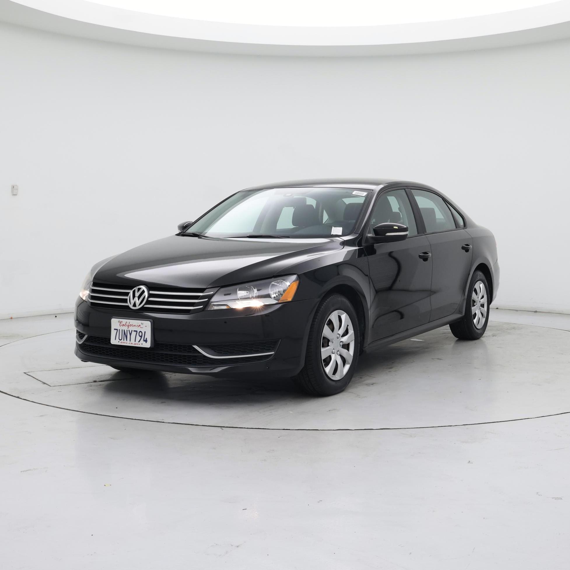 Thumbnail: 2015 Volkswagen Passat - 4