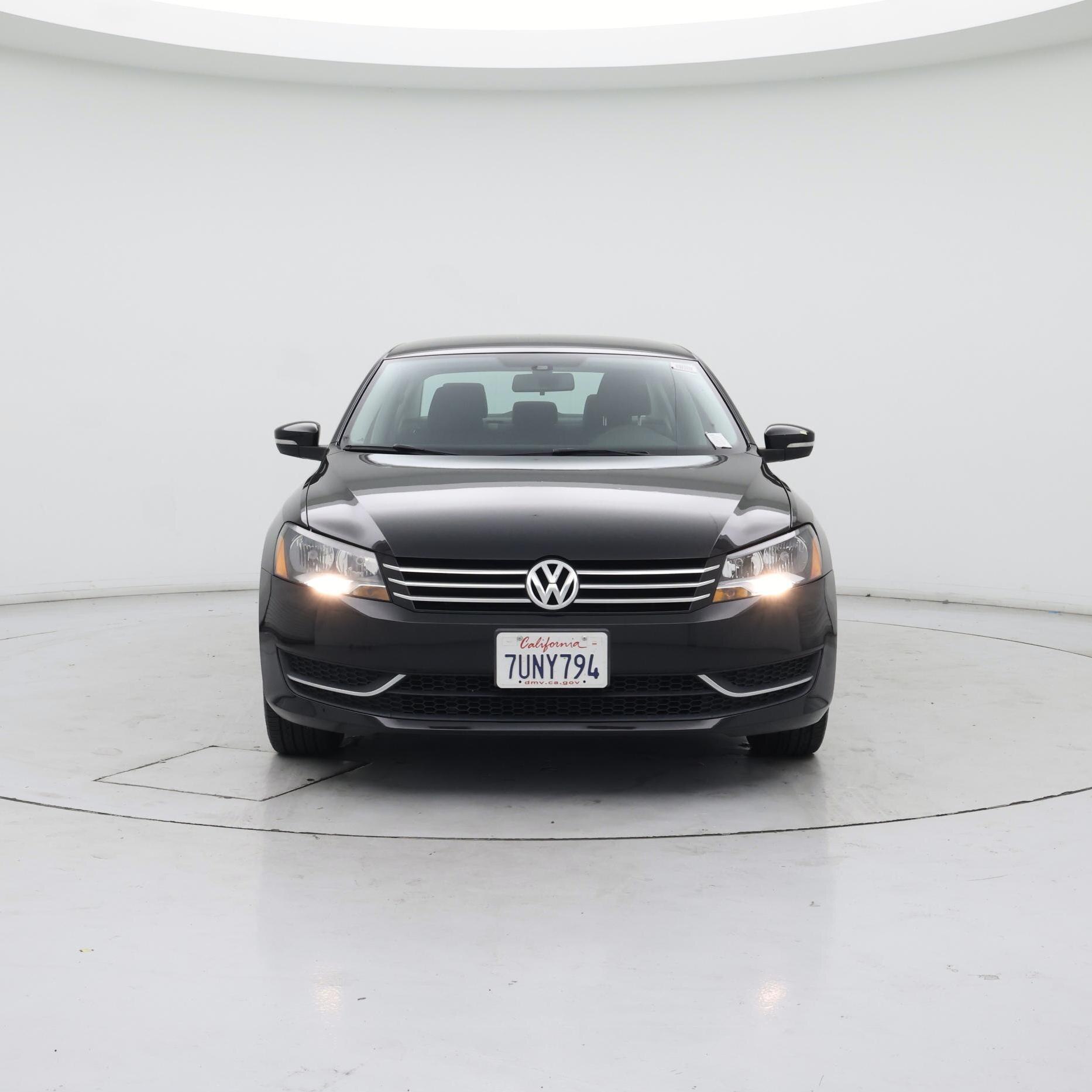 Thumbnail: 2015 Volkswagen Passat - 5