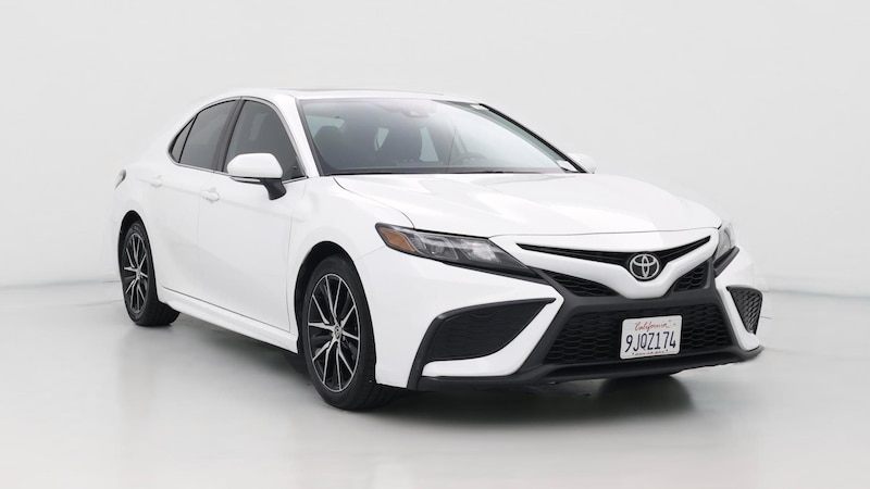 2021 Toyota Camry SE Hero Image