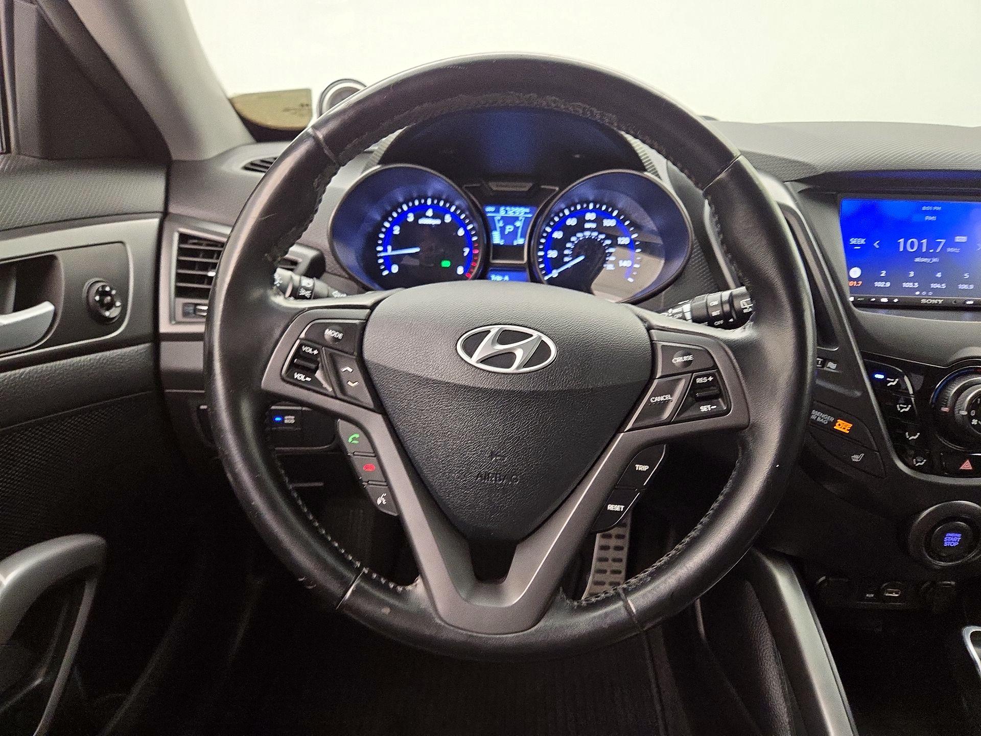 Thumbnail: 2014 Hyundai Veloster - 10