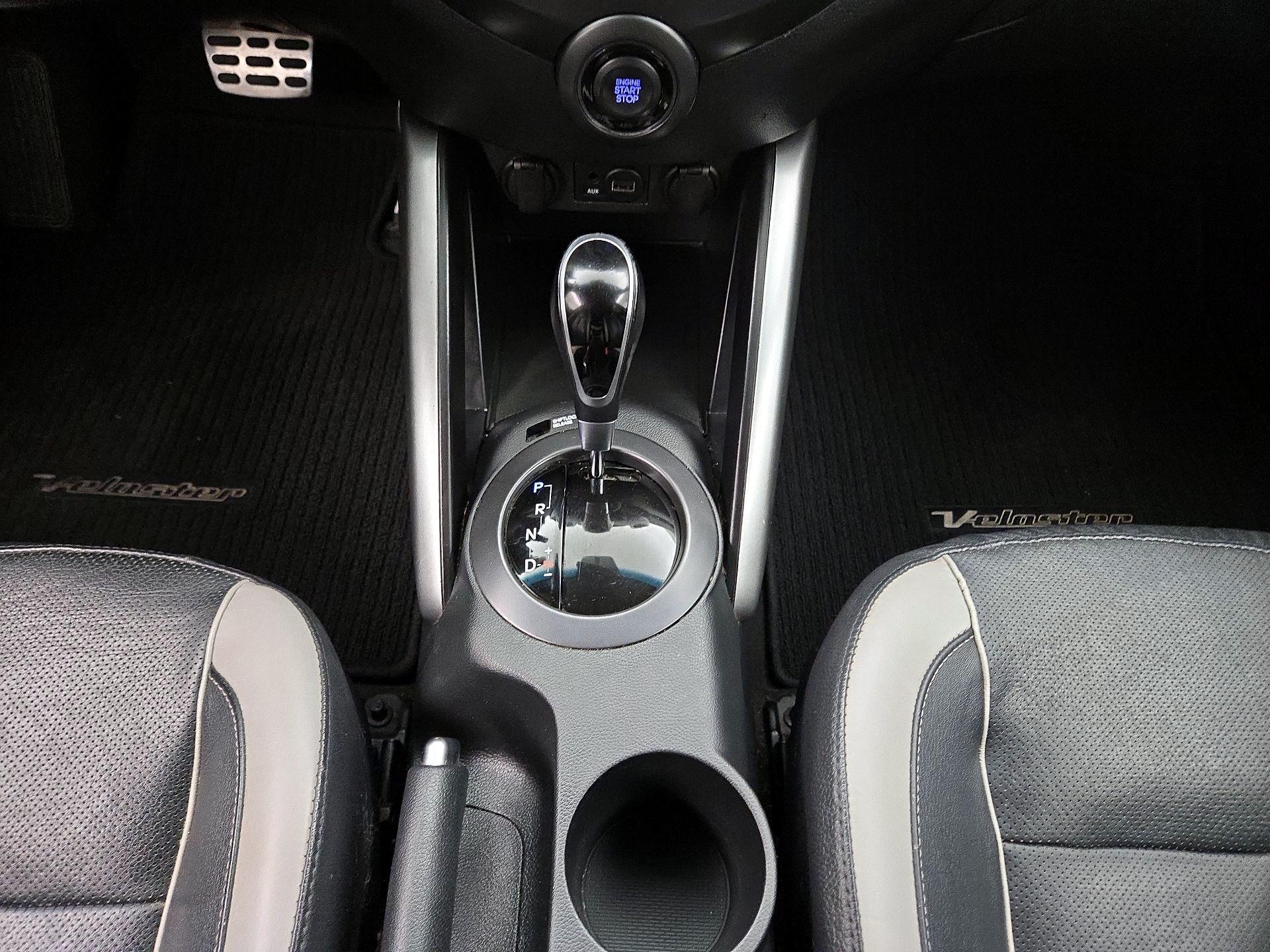 Thumbnail: 2014 Hyundai Veloster - 17