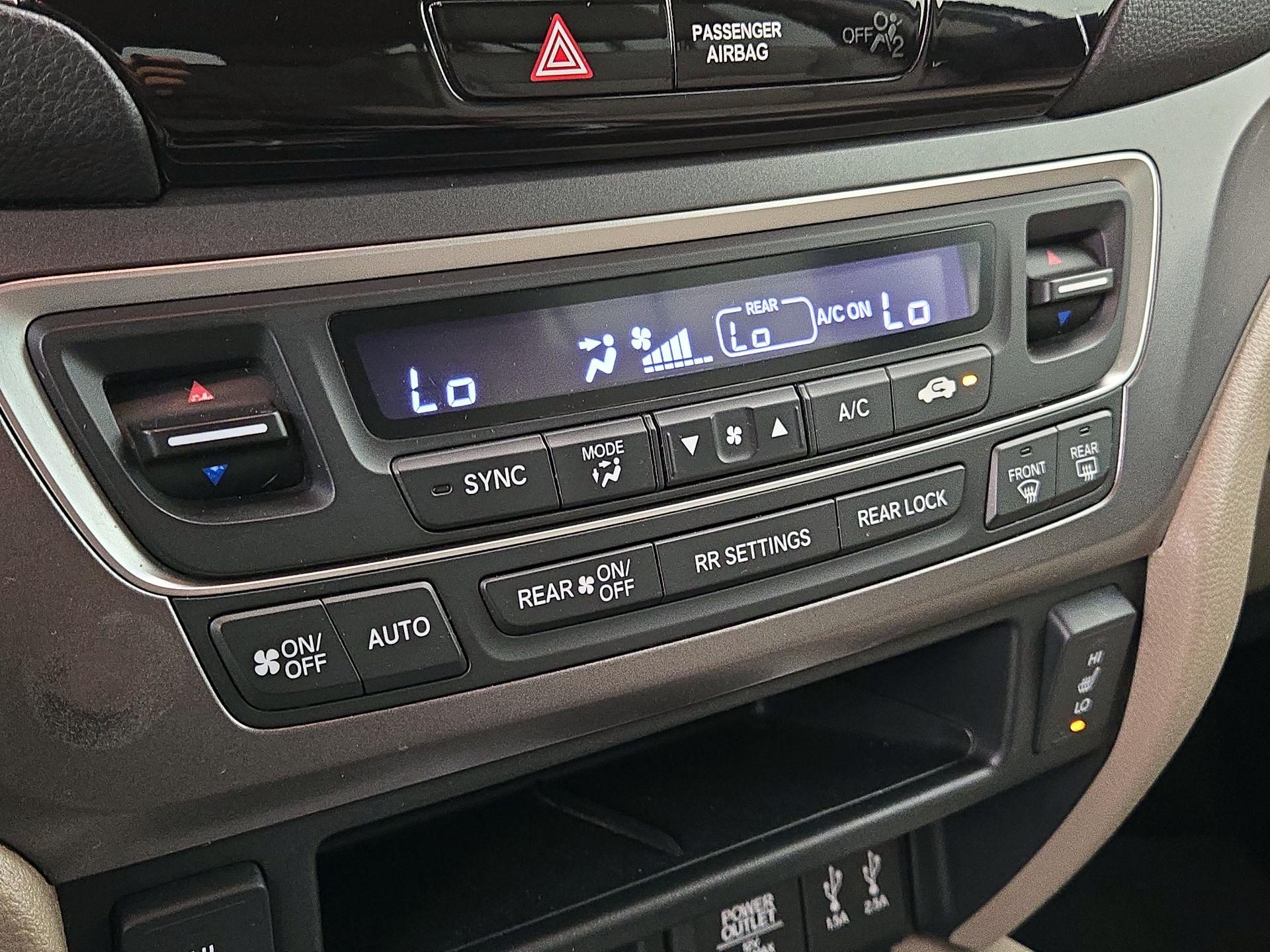 Thumbnail: 2016 Honda Pilot - 14
