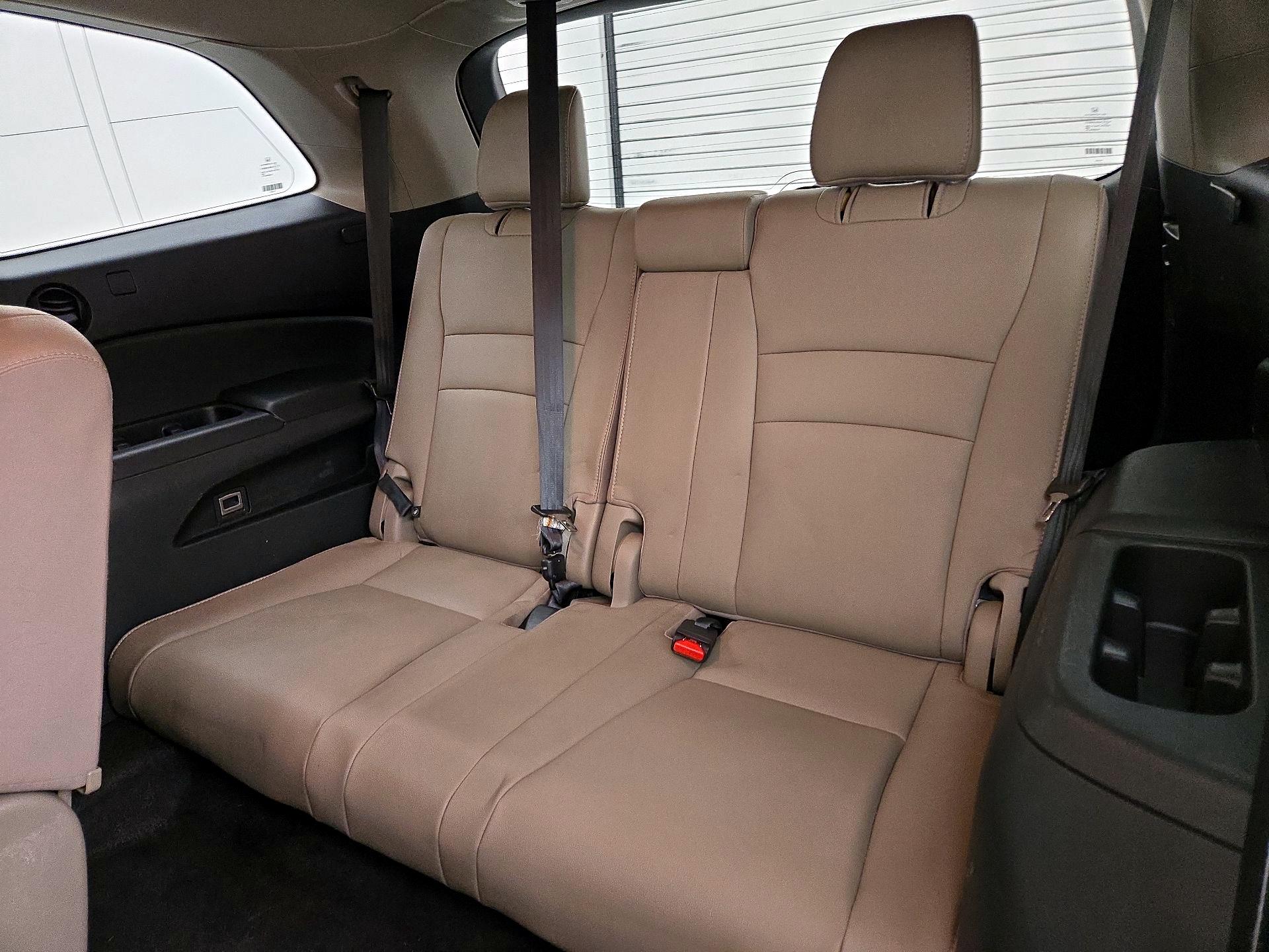 Thumbnail: 2016 Honda Pilot - 19