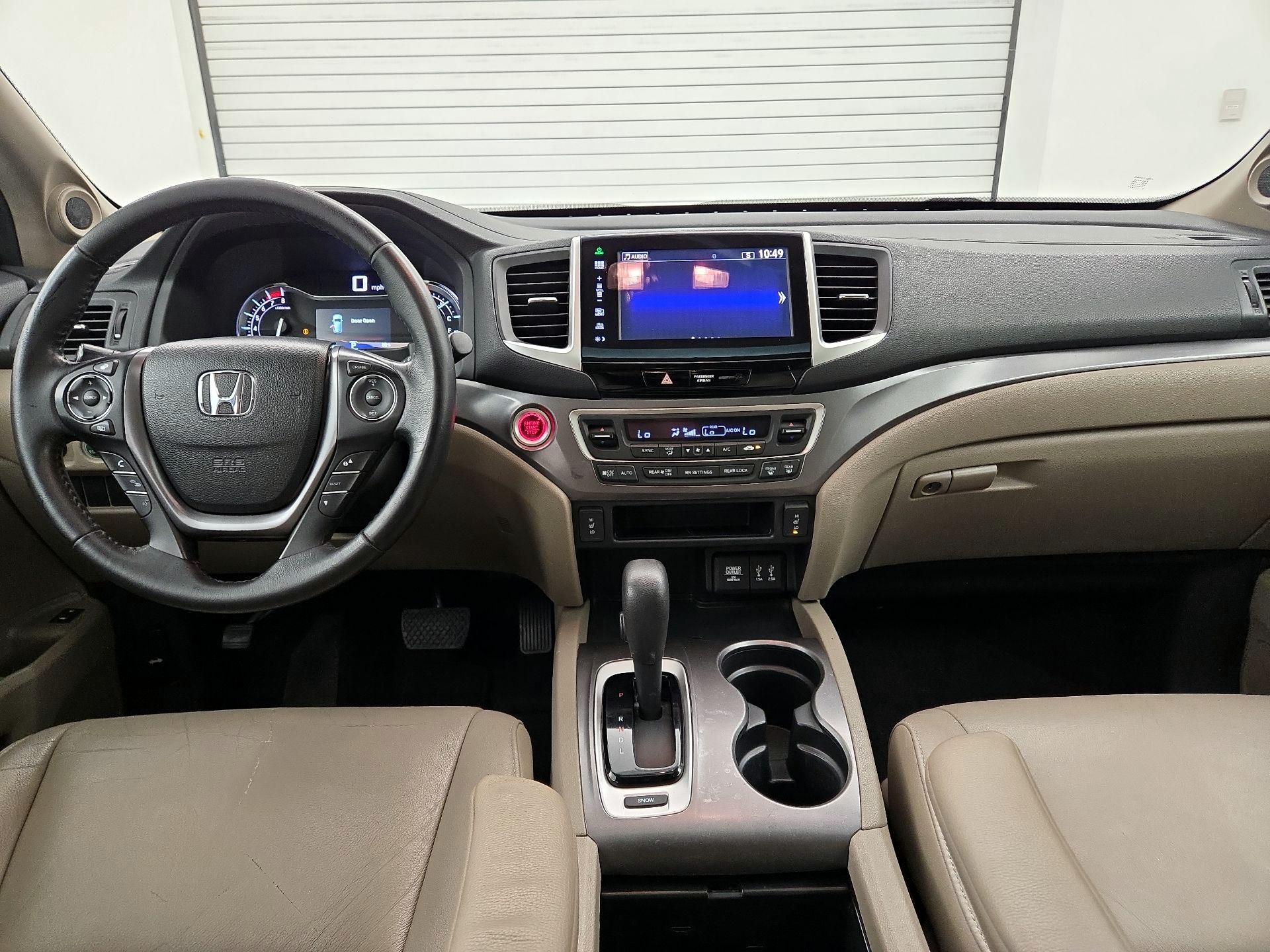 Thumbnail: 2016 Honda Pilot - 8