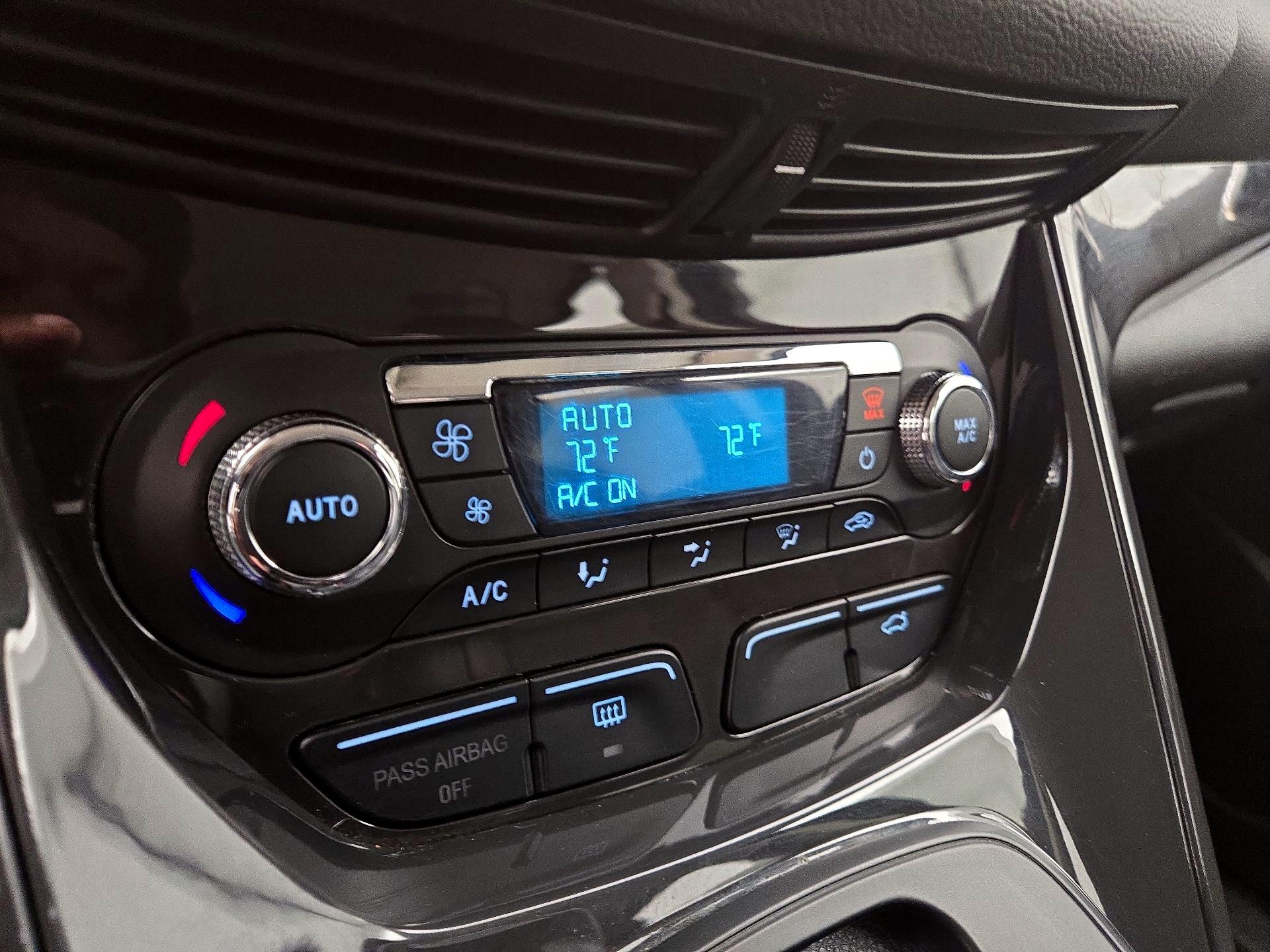 Thumbnail: 2014 Ford Escape - 15