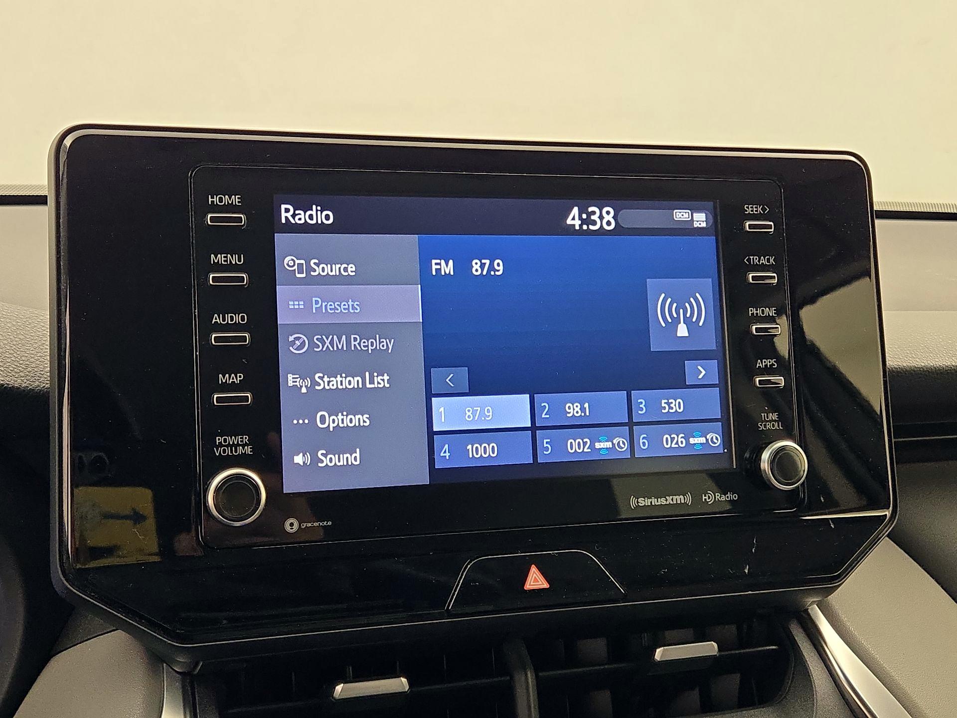Thumbnail: 2021 Toyota Venza - 15