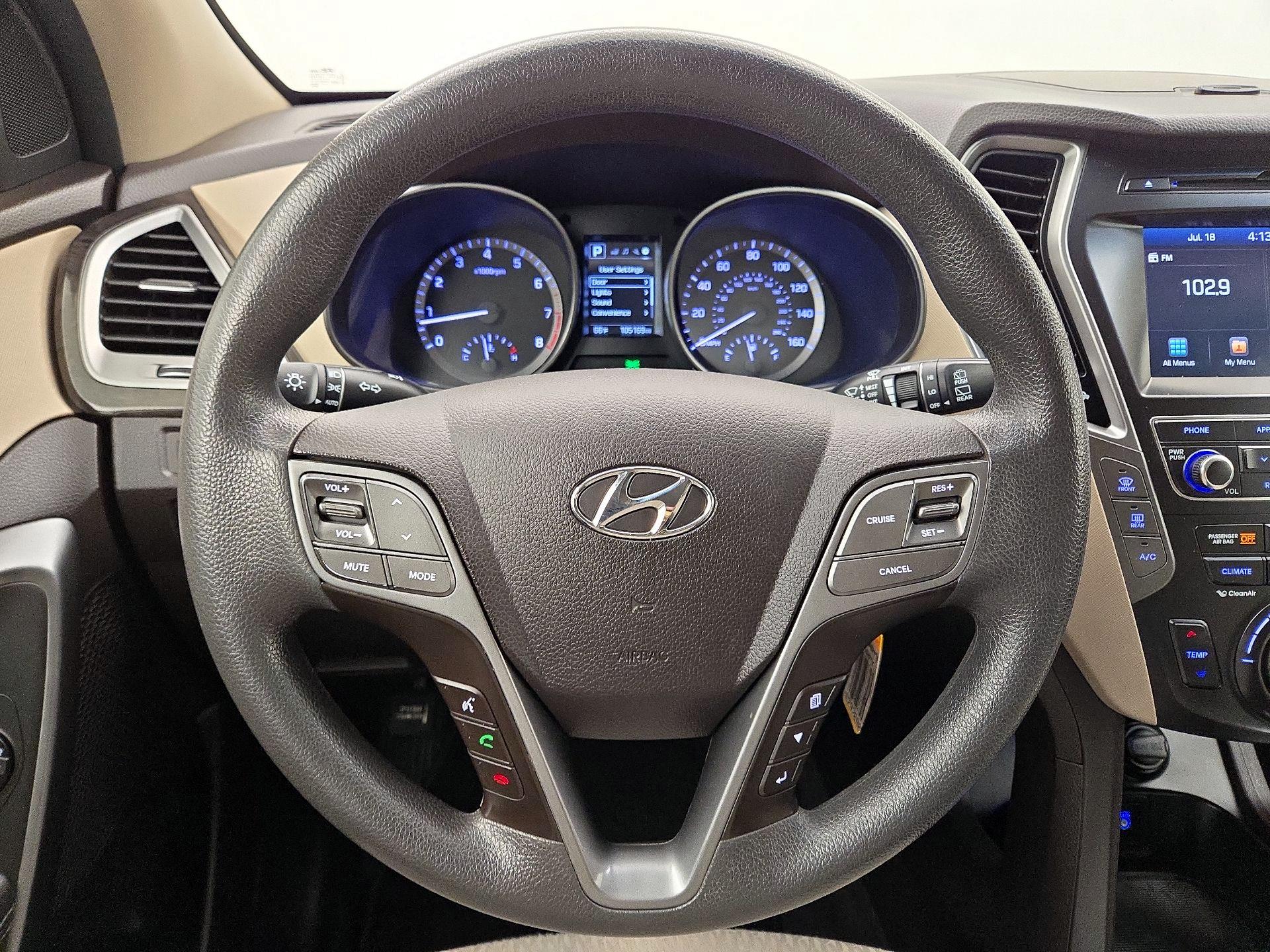 Thumbnail: 2019 Hyundai Santa Fe - 10