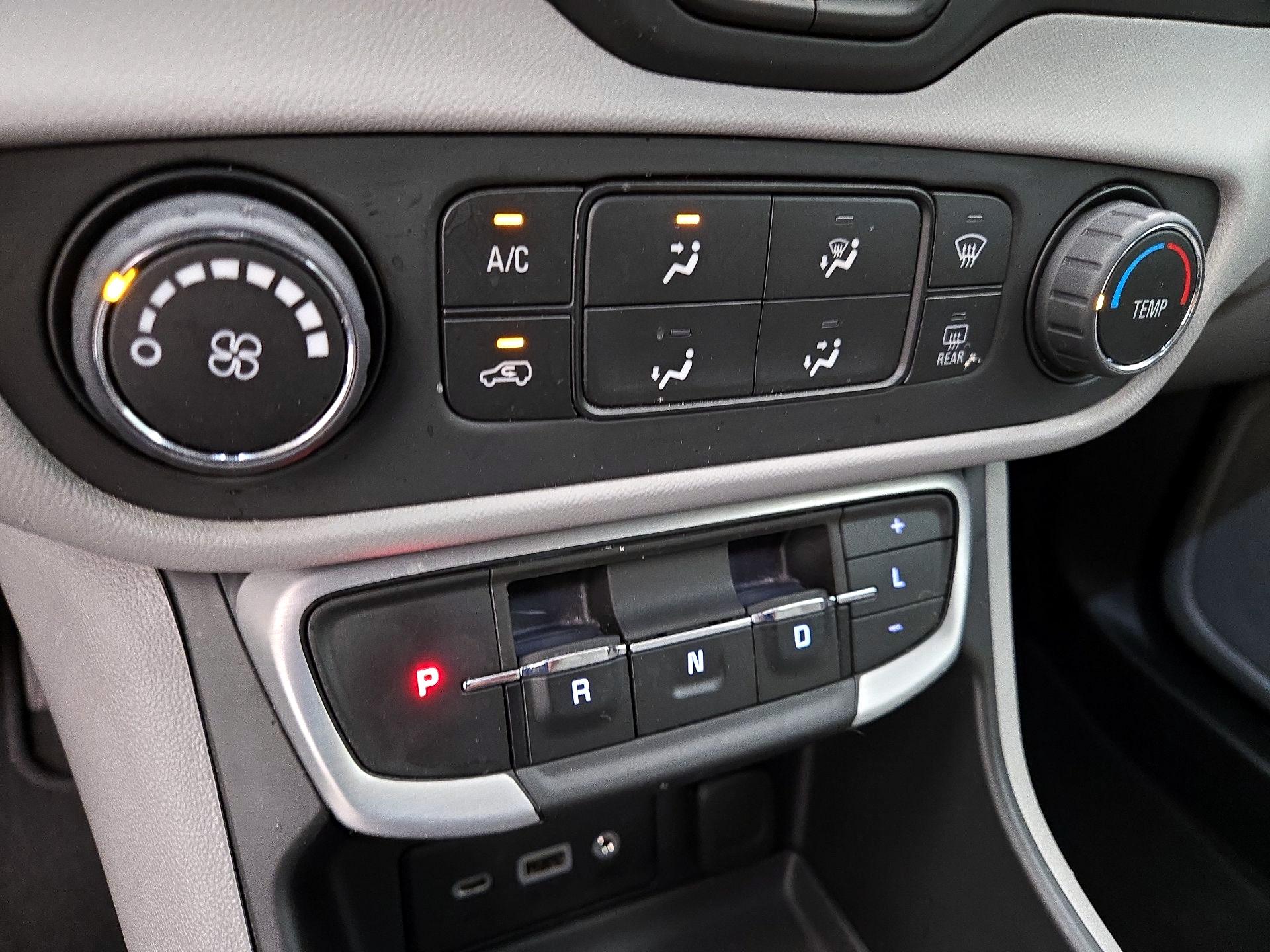 Thumbnail: 2022 GMC Terrain - 16