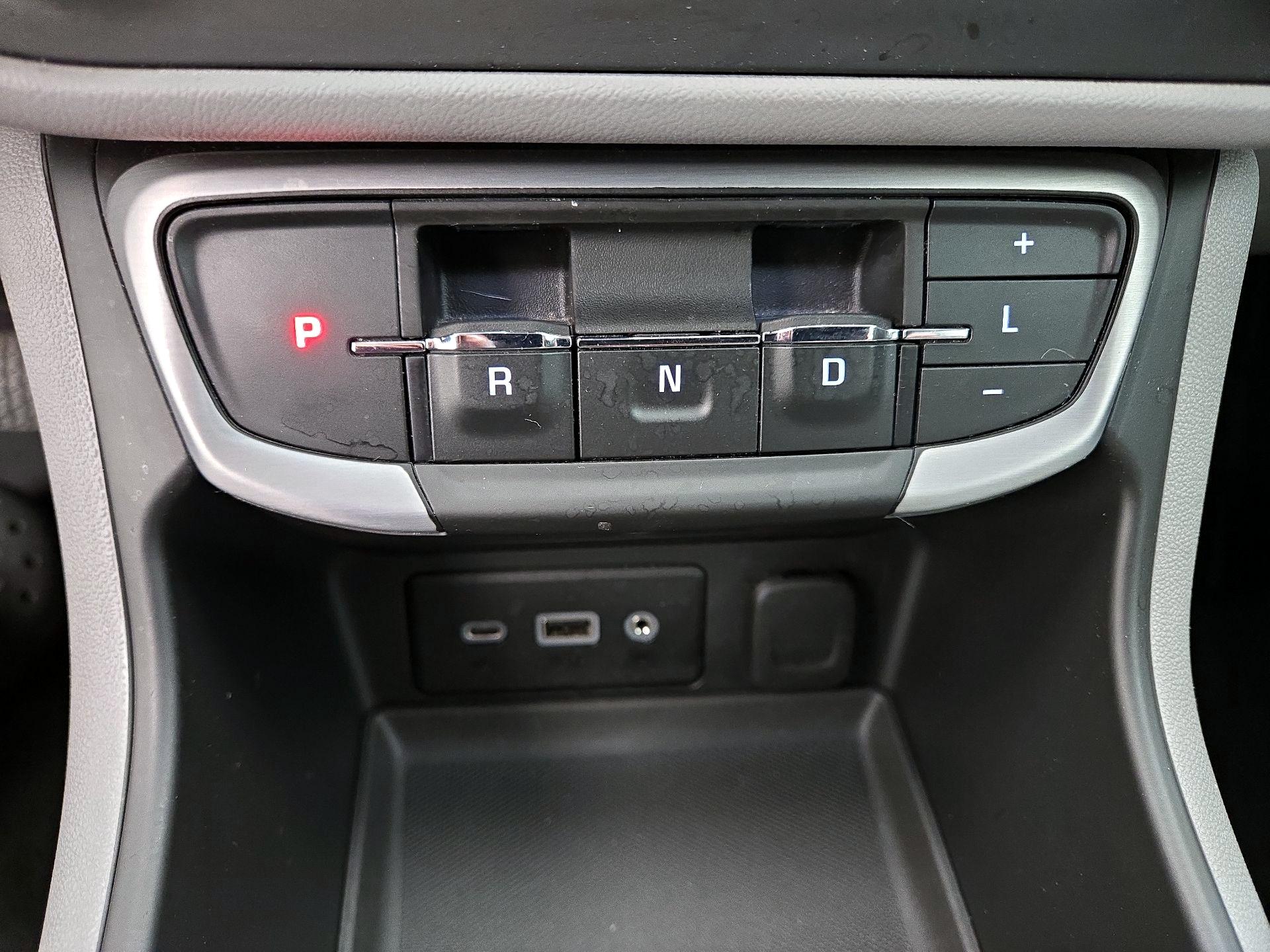 Thumbnail: 2022 GMC Terrain - 17