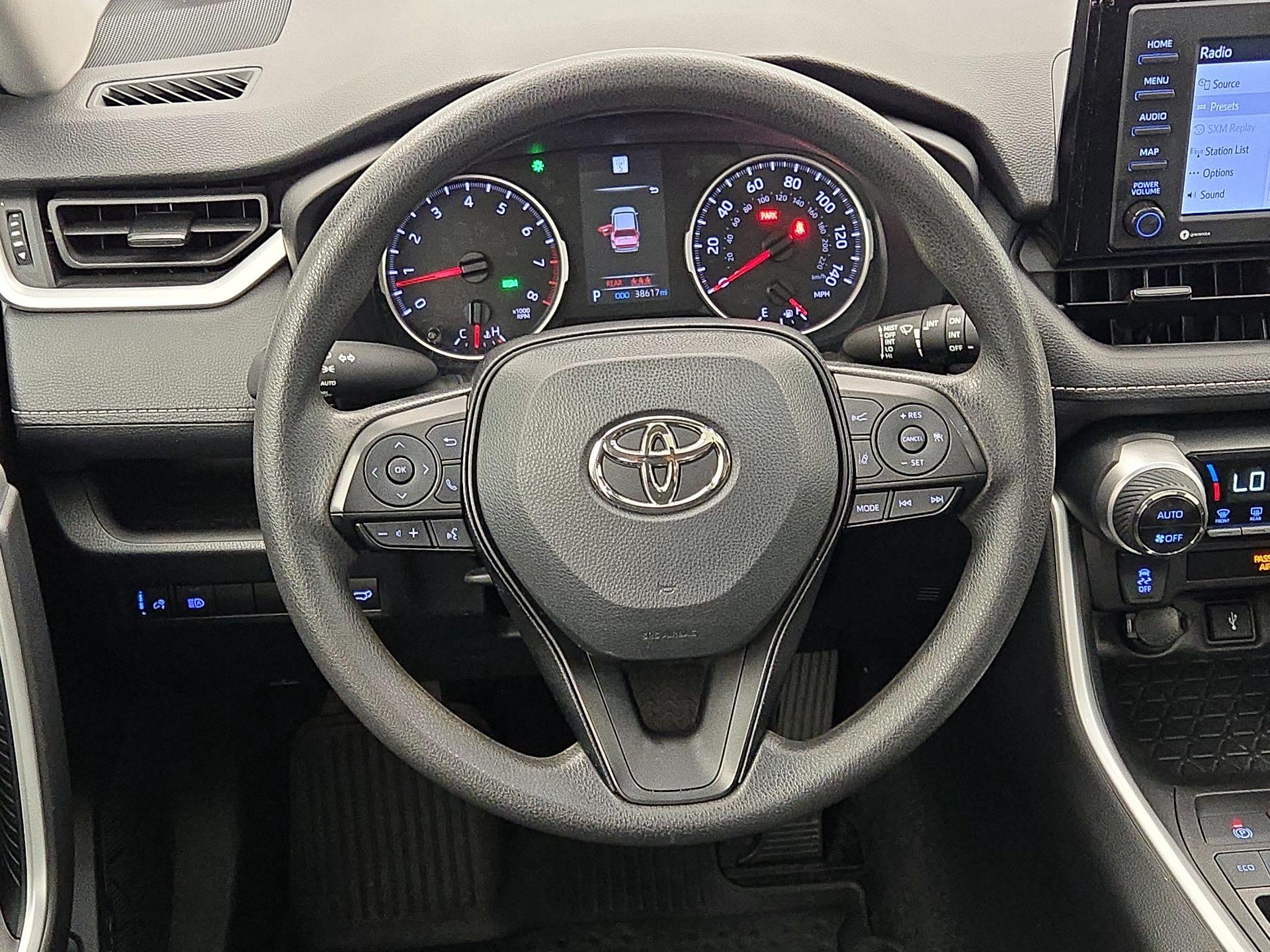 Thumbnail: 2022 Toyota RAV4 - 10