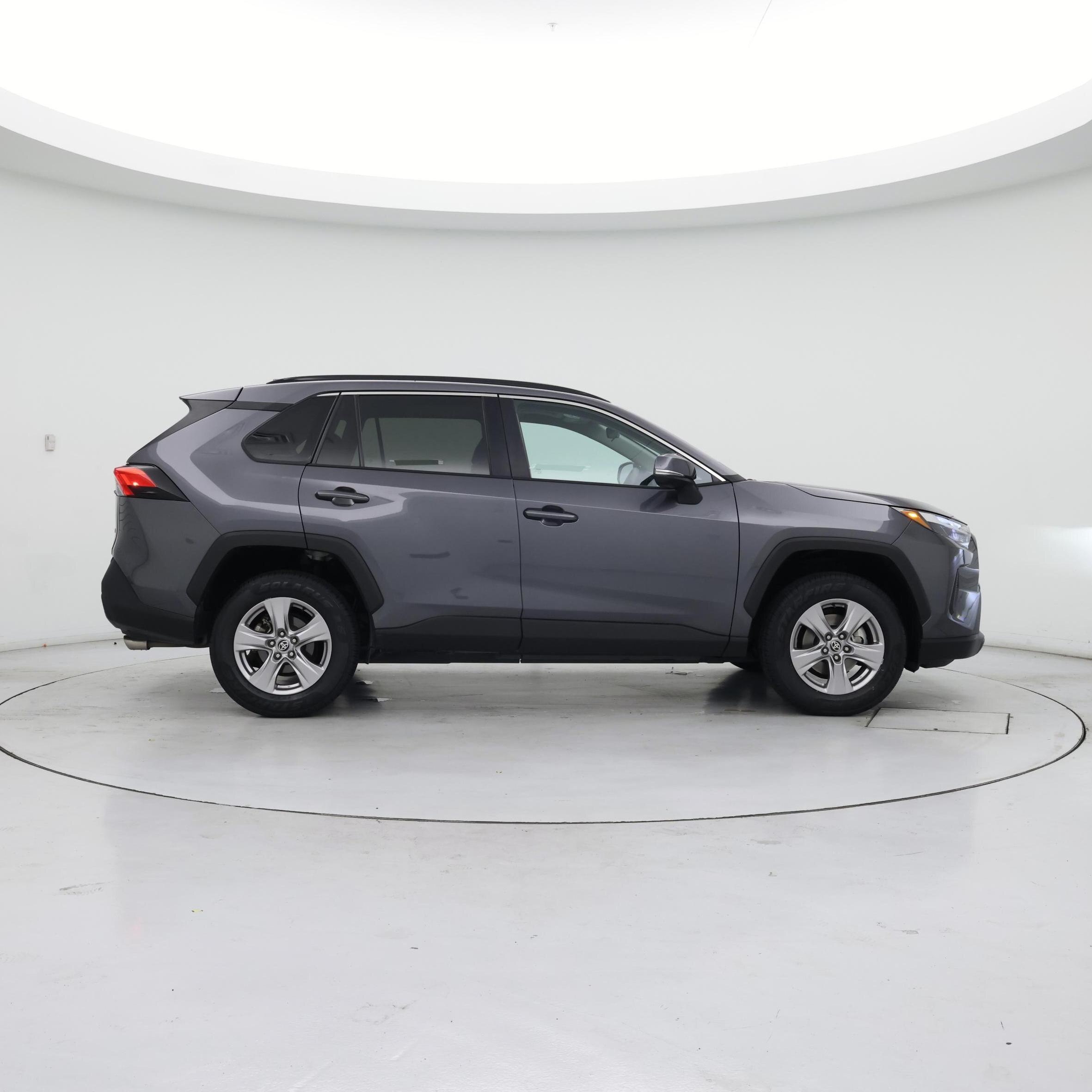 Thumbnail: 2022 Toyota RAV4 - 7